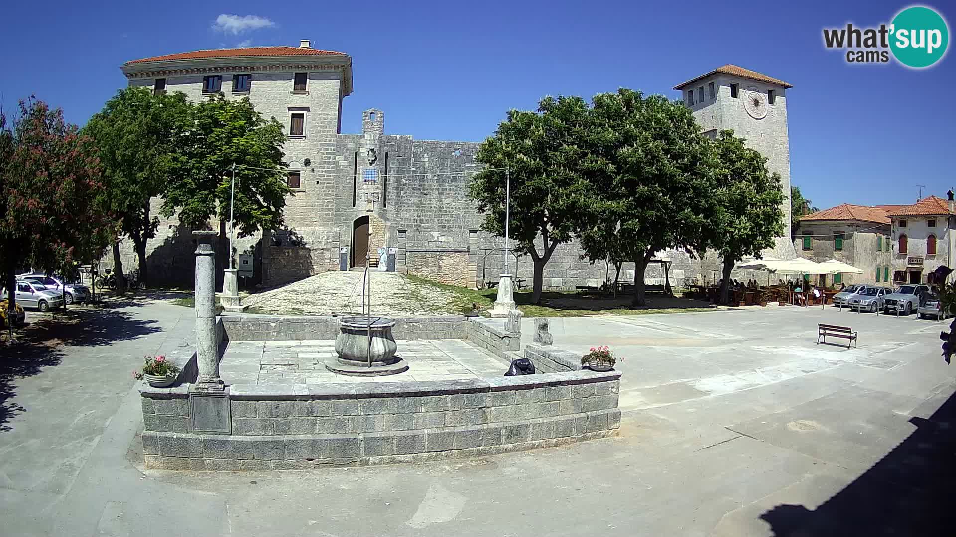 Webcam Svetvinčenat (Sanvincenti) – il castello e il pozzo – Istria – Croazia