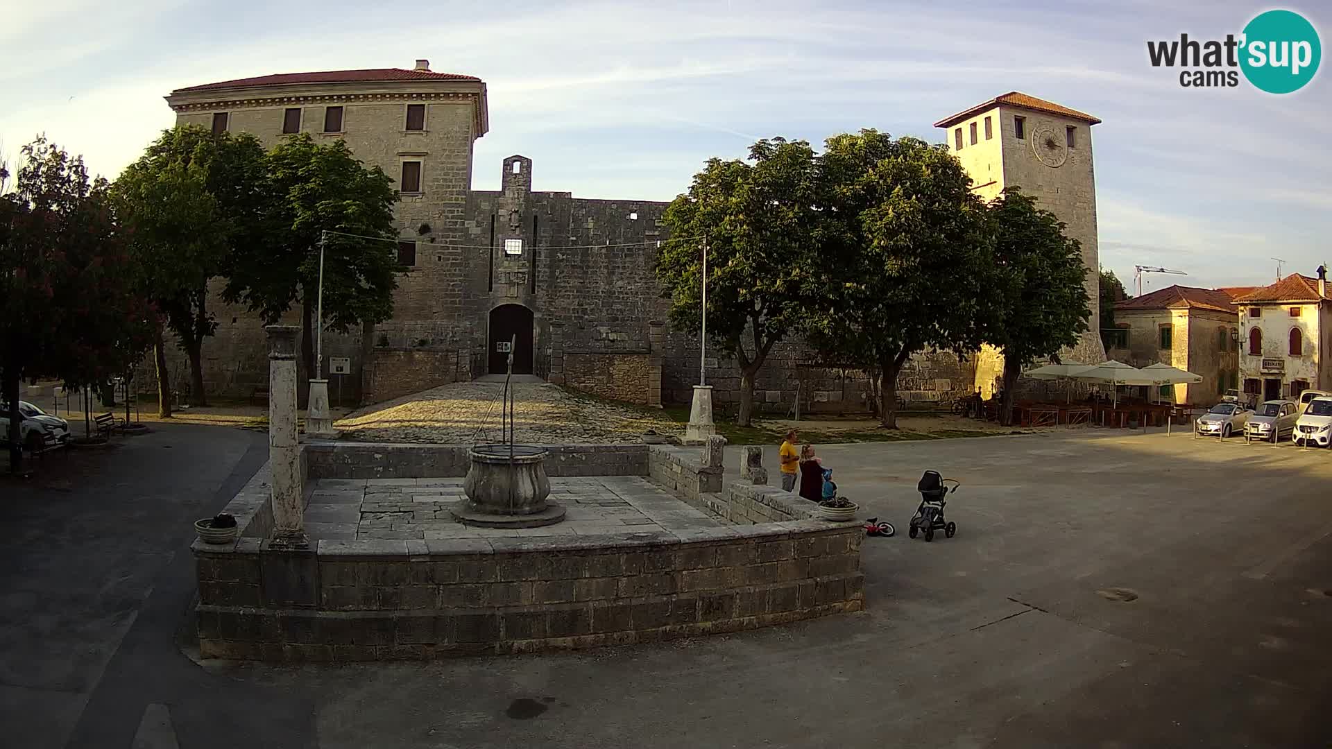 Webcam Svetvinčenat (Sanvincenti) – il castello e il pozzo – Istria – Croazia