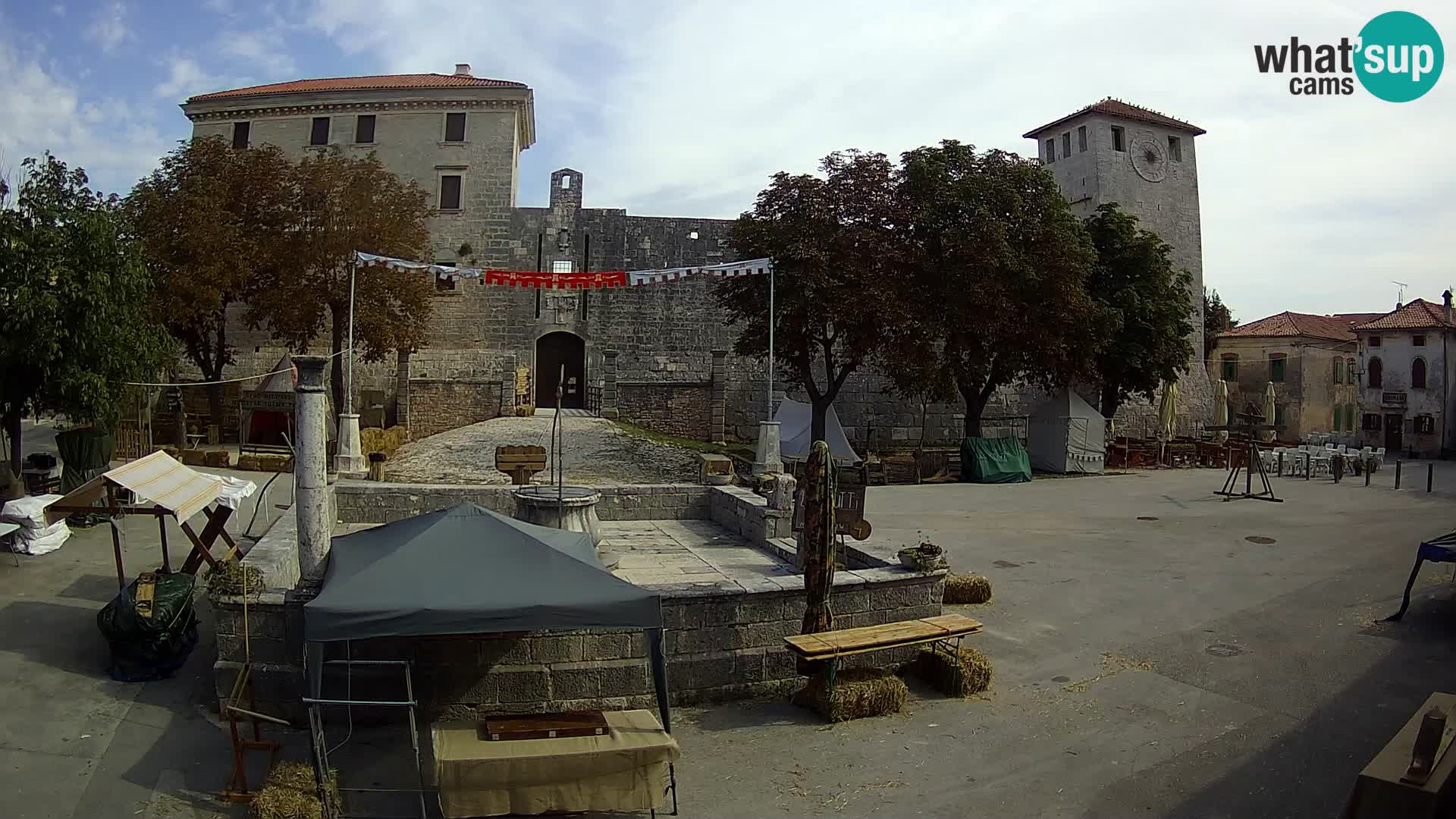 Webcam Svetvinčenat – el castillo y el pozo – Istria – Croacia