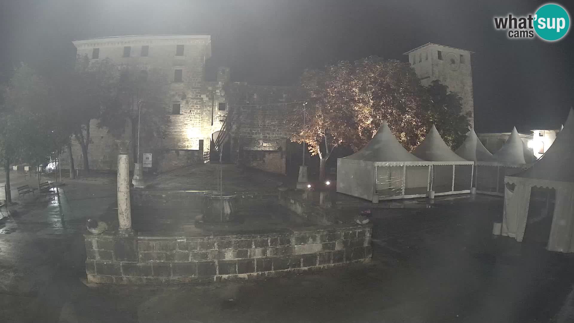 Webcam Svetvinčenat – die Burg und Brunnen – Istrien – Kroatien