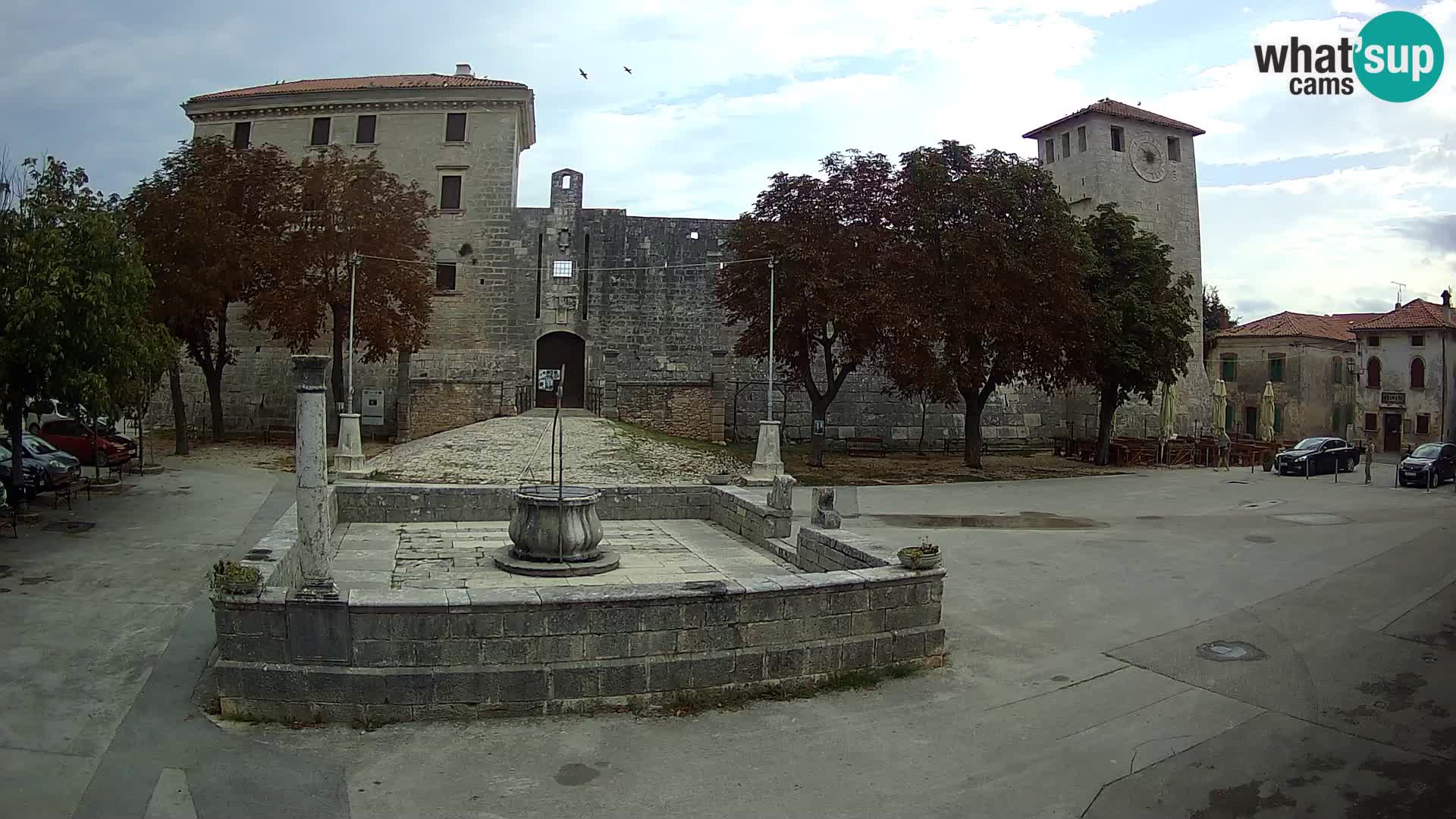 Webcam Svetvinčenat (Sanvincenti) – il castello e il pozzo – Istria – Croazia