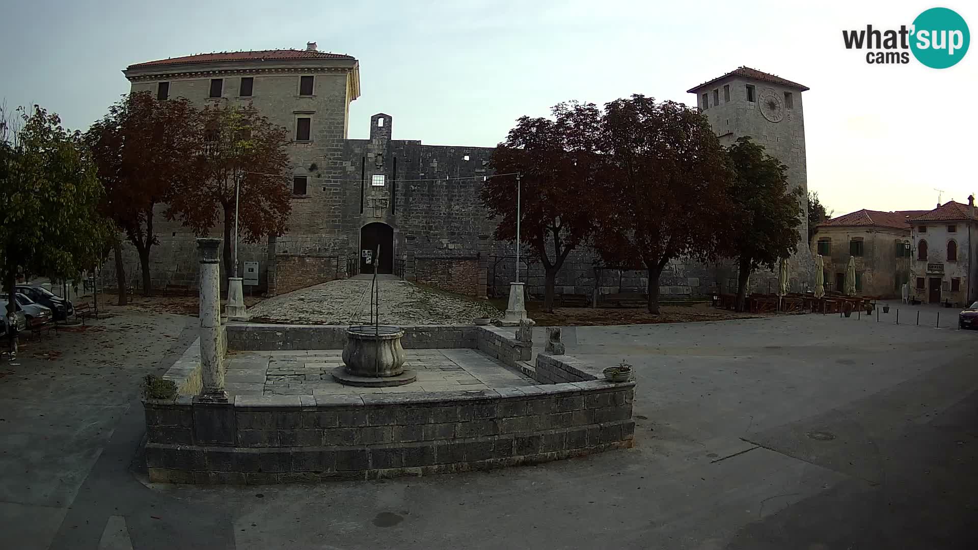 Webcam Svetvinčenat (Sanvincenti) – il castello e il pozzo – Istria – Croazia