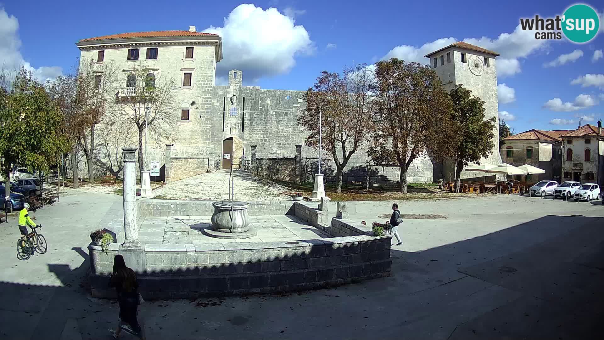 Webcam Svetvinčenat – le château et le puits – Istrie – Croatie