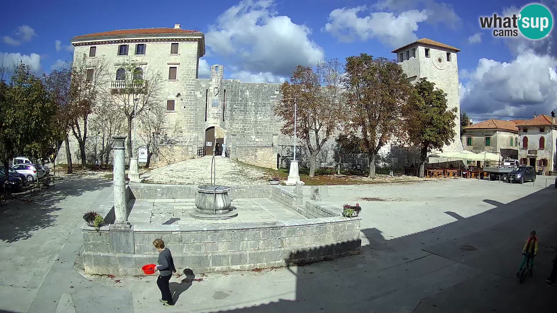 Webcam Svetvinčenat (Sanvincenti) – il castello e il pozzo – Istria – Croazia