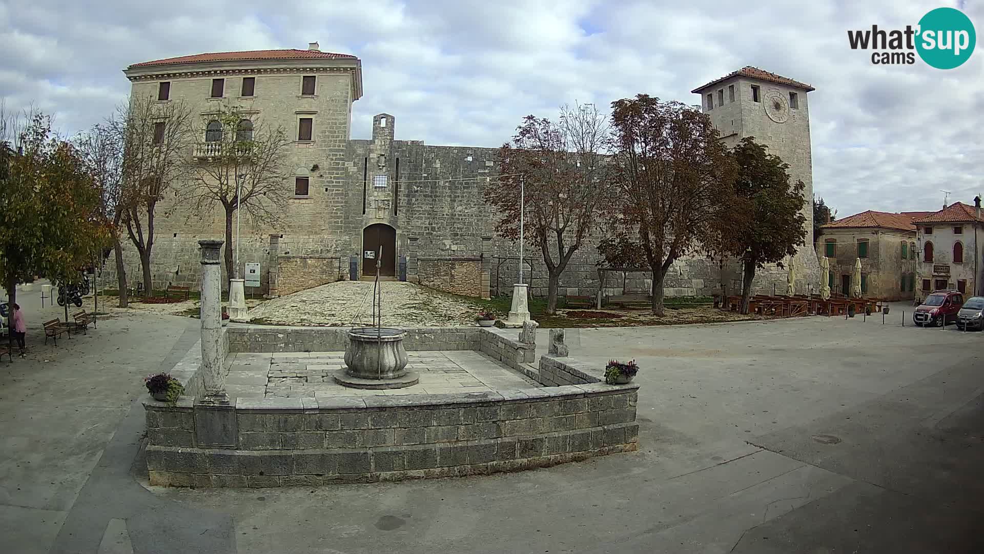 Webcam Svetvinčenat – the Castle and well – Istria – Croatia