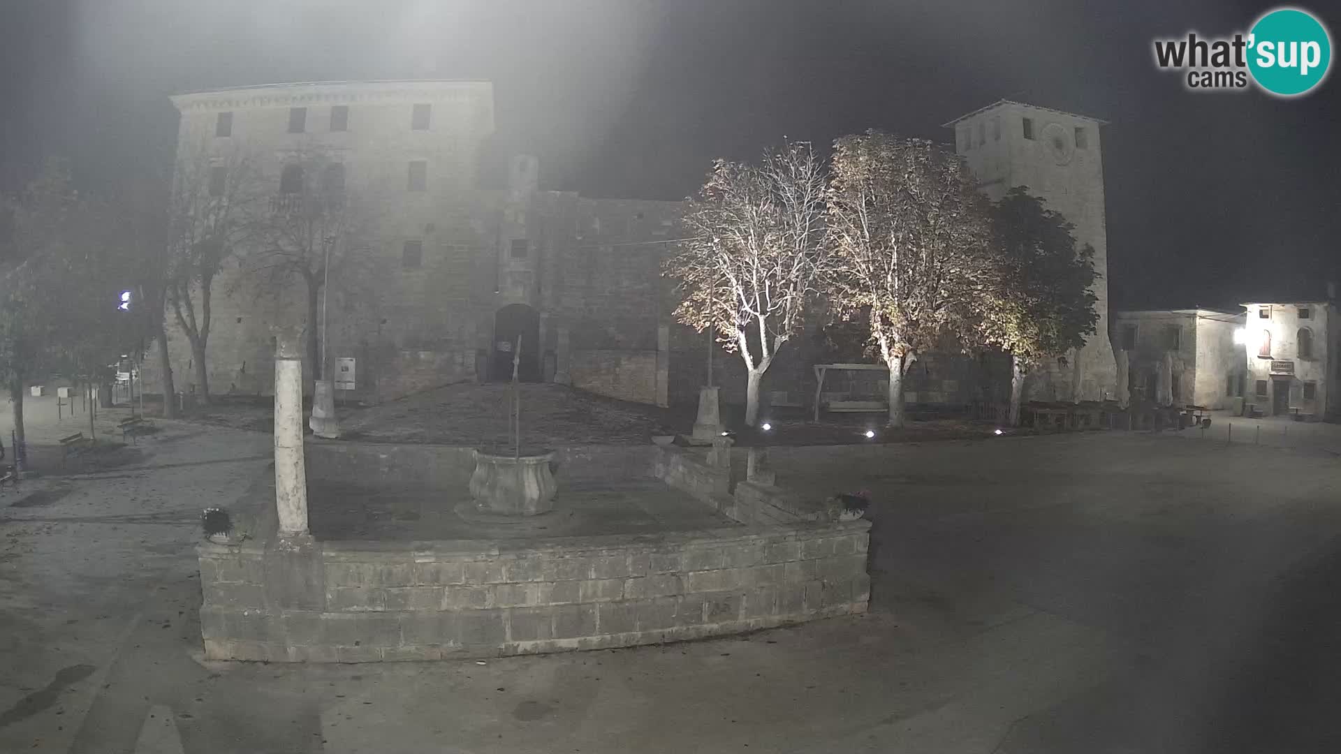 Webcam Svetvinčenat – die Burg und Brunnen – Istrien – Kroatien