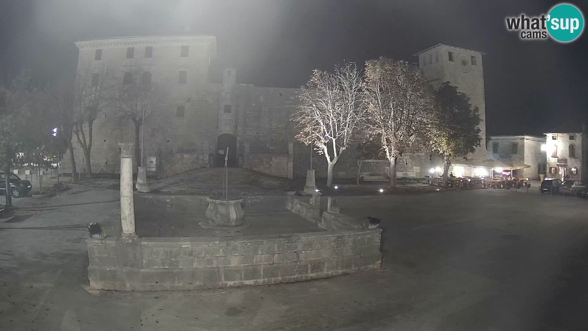 Webcam Svetvinčenat – le château et le puits – Istrie – Croatie