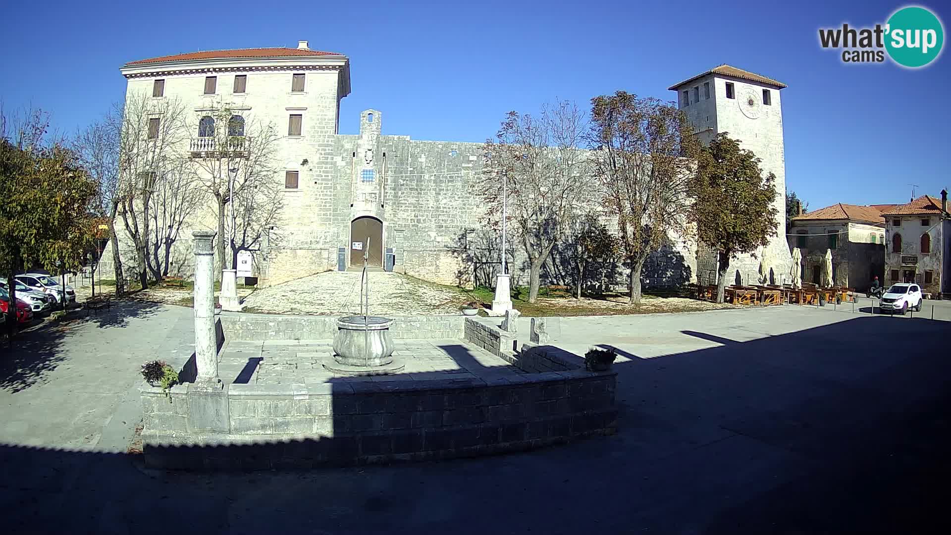 Webcam Svetvinčenat – die Burg und Brunnen – Istrien – Kroatien