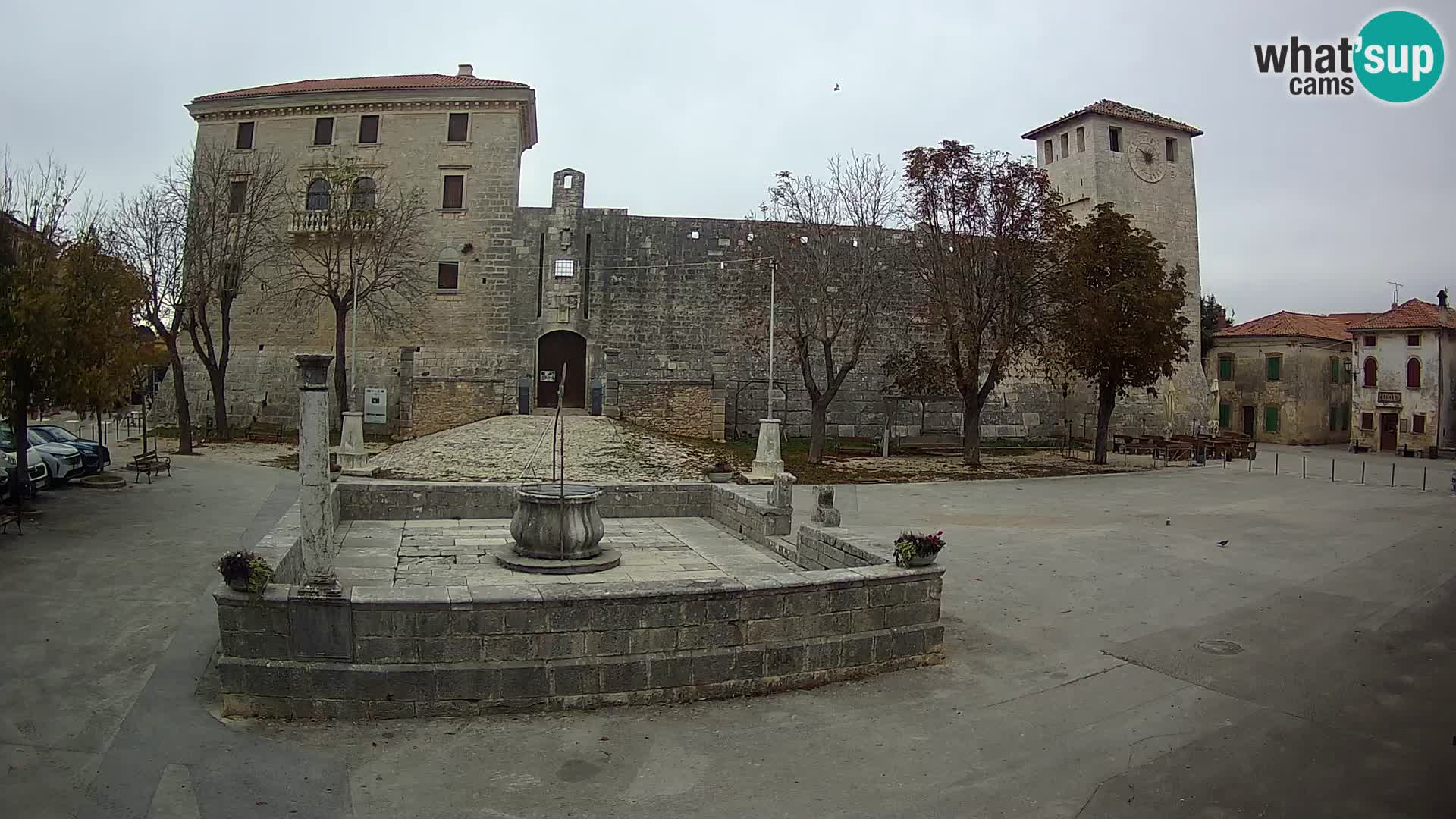 Webcam Svetvinčenat – el castillo y el pozo – Istria – Croacia