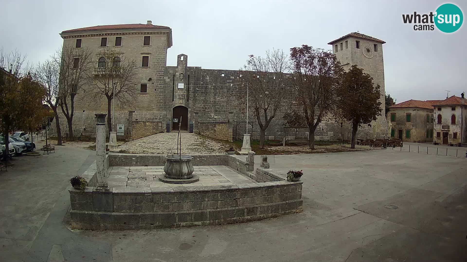 Webcam Svetvinčenat – el castillo y el pozo – Istria – Croacia