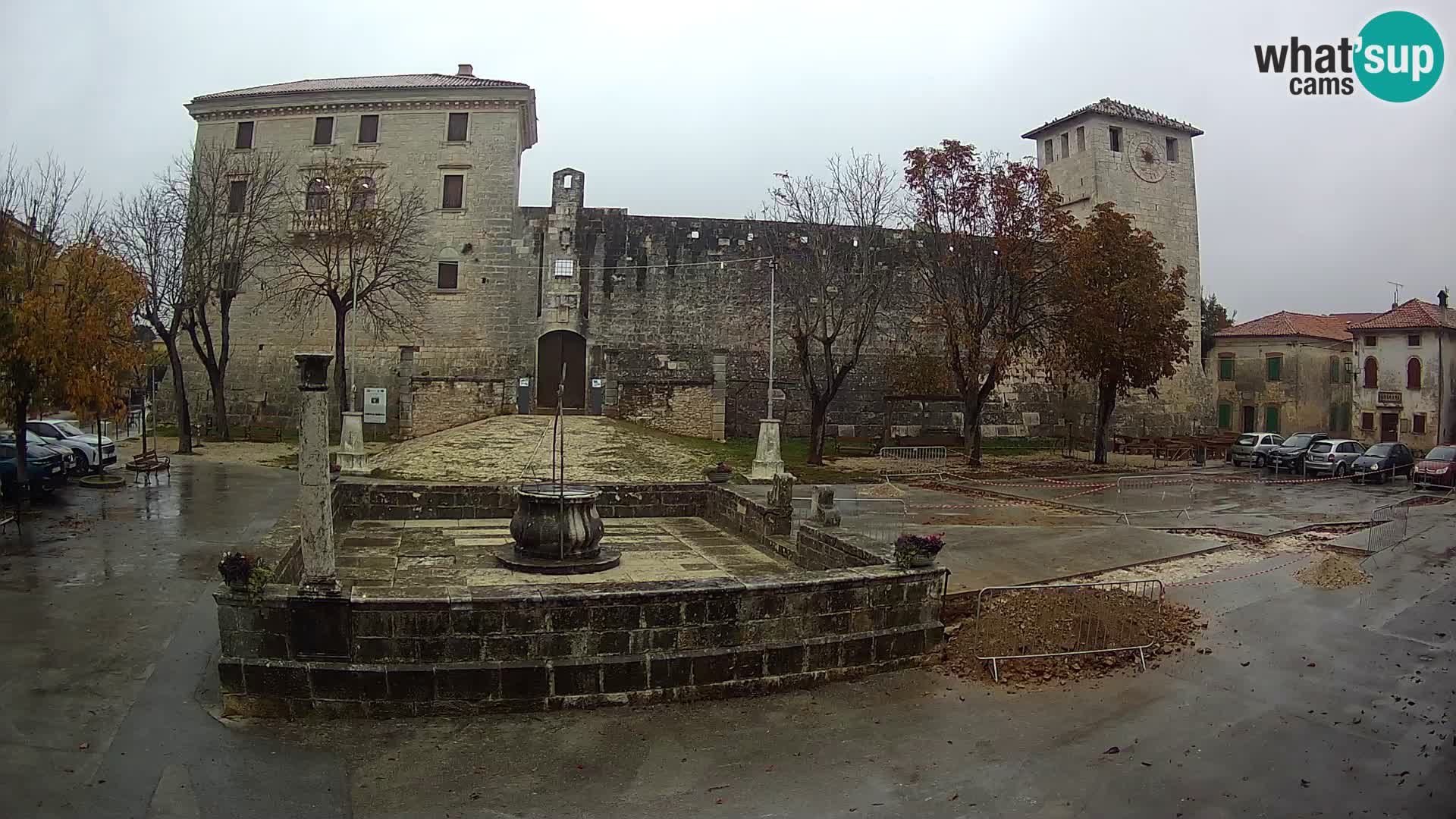 Webcam Svetvinčenat – el castillo y el pozo – Istria – Croacia