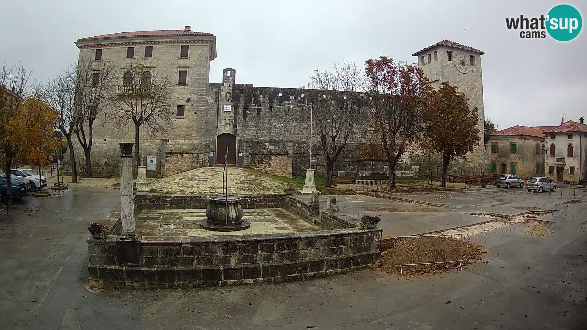 Webcam Svetvinčenat – el castillo y el pozo – Istria – Croacia