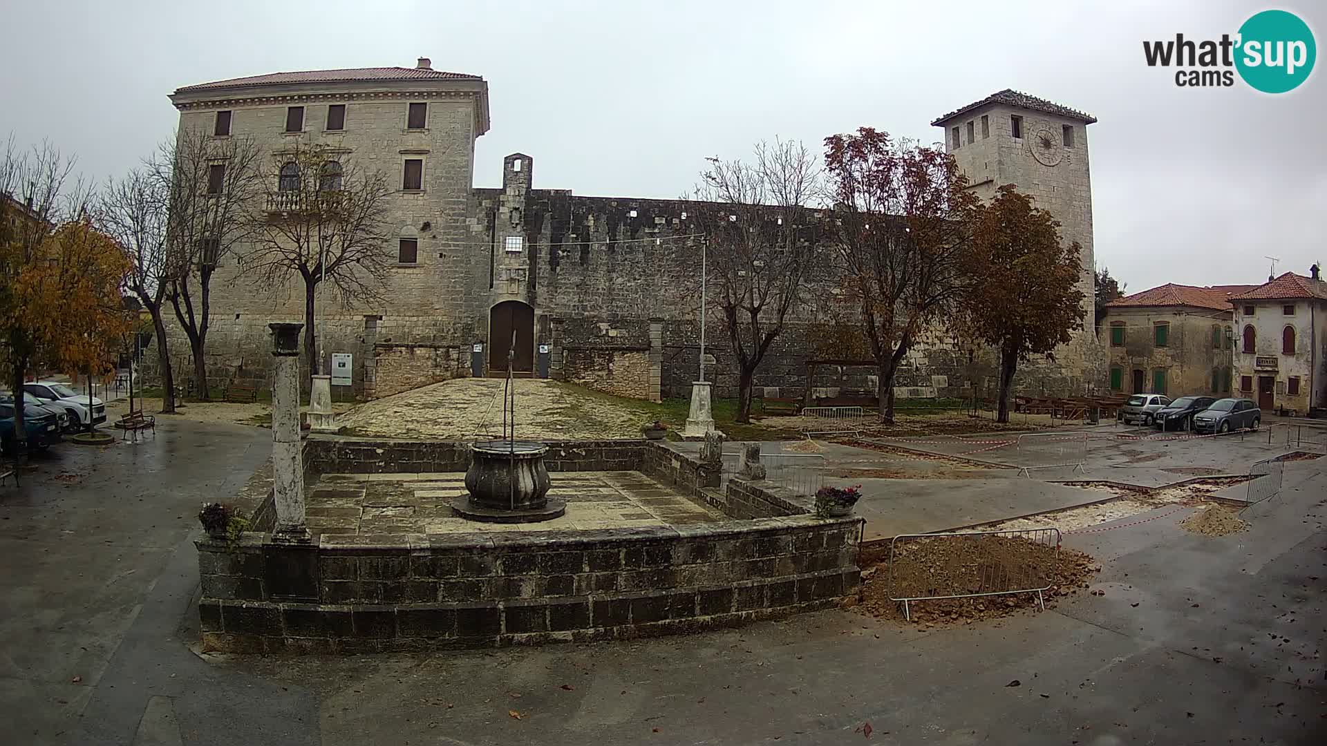 Webcam Svetvinčenat (Sanvincenti) – il castello e il pozzo – Istria – Croazia