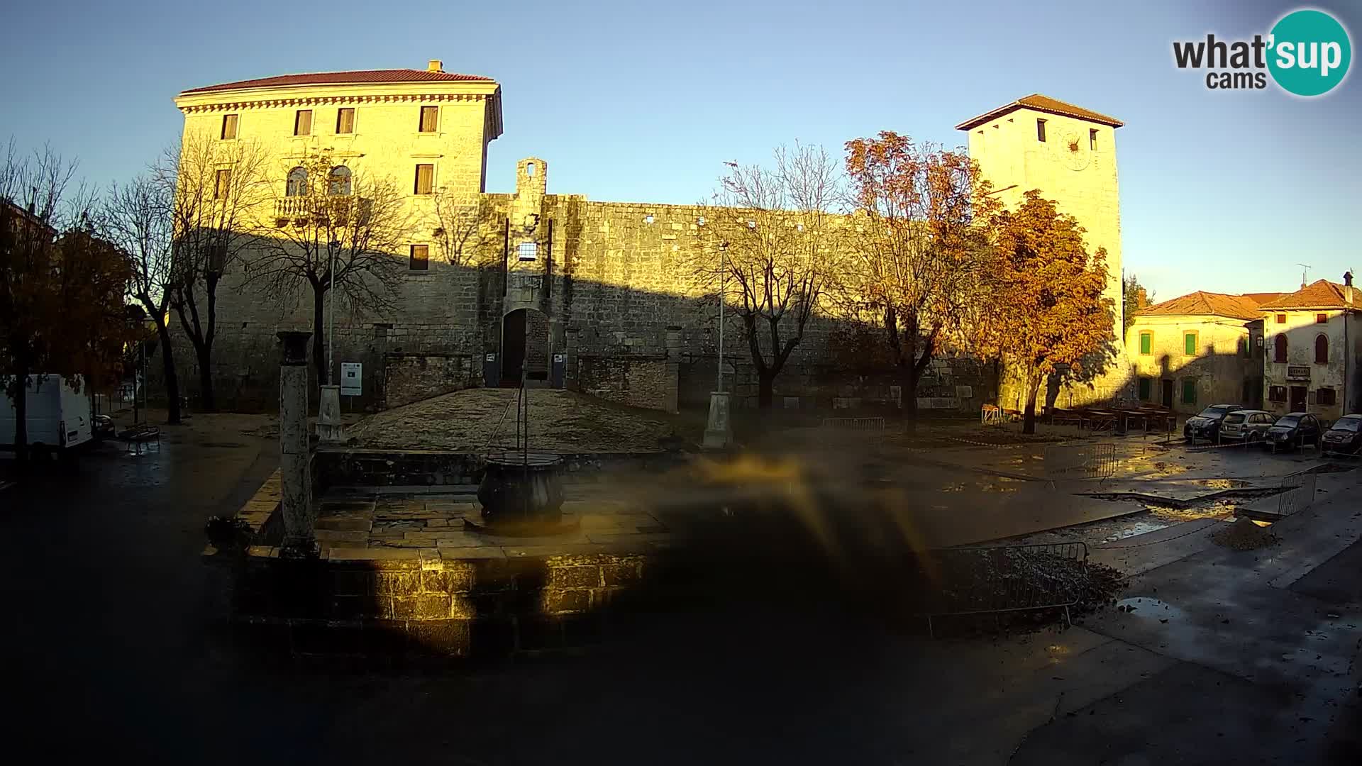 Webcam Svetvinčenat – el castillo y el pozo – Istria – Croacia