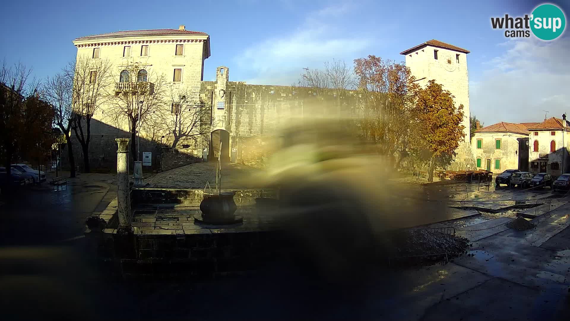 Webcam Svetvinčenat (Sanvincenti) – il castello e il pozzo – Istria – Croazia