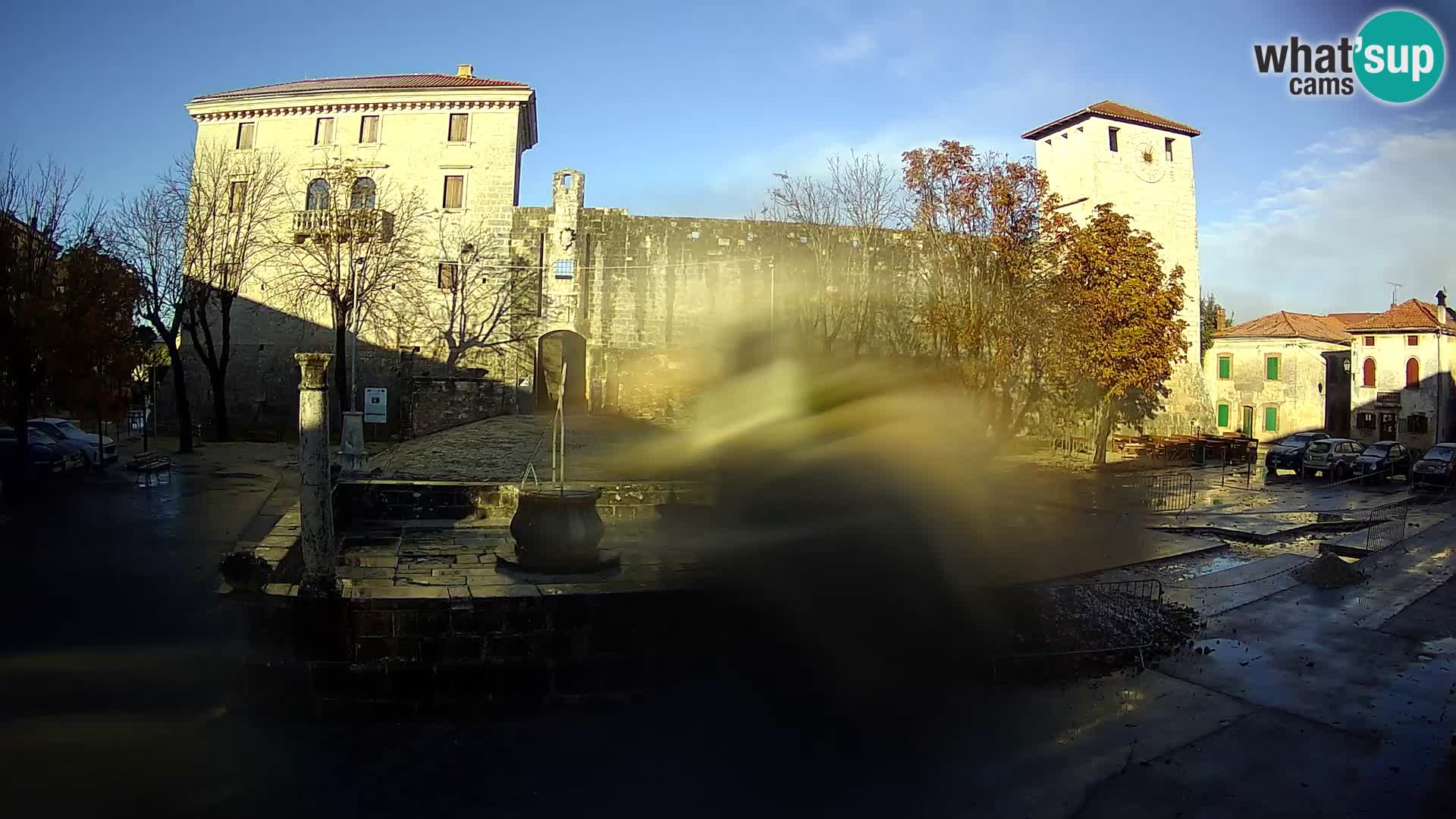 Webcam Svetvinčenat – die Burg und Brunnen – Istrien – Kroatien