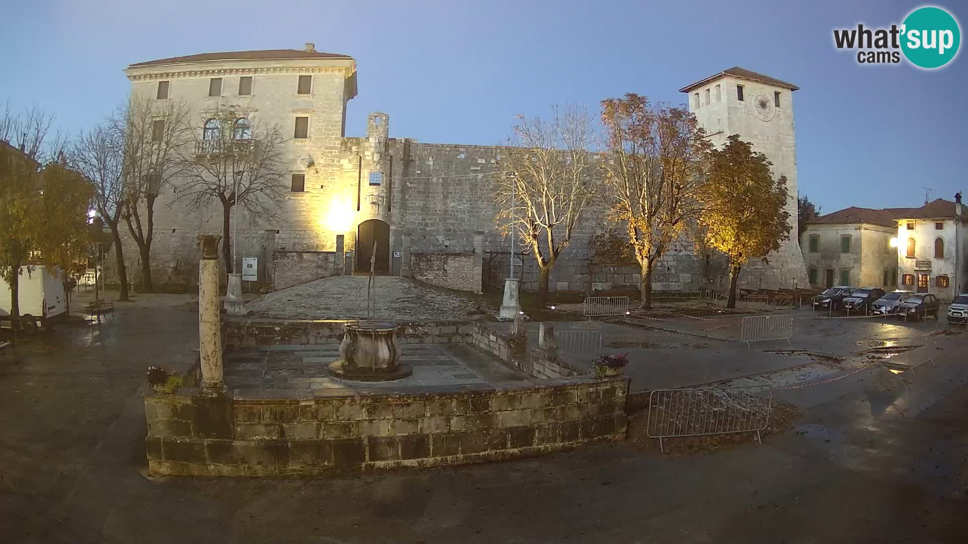 Webcam Svetvinčenat – el castillo y el pozo – Istria – Croacia