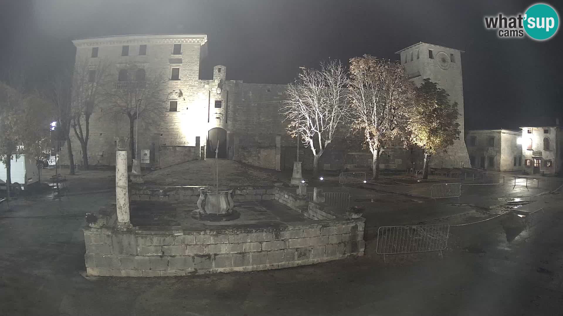 Webcam Svetvinčenat (Sanvincenti) – il castello e il pozzo – Istria – Croazia