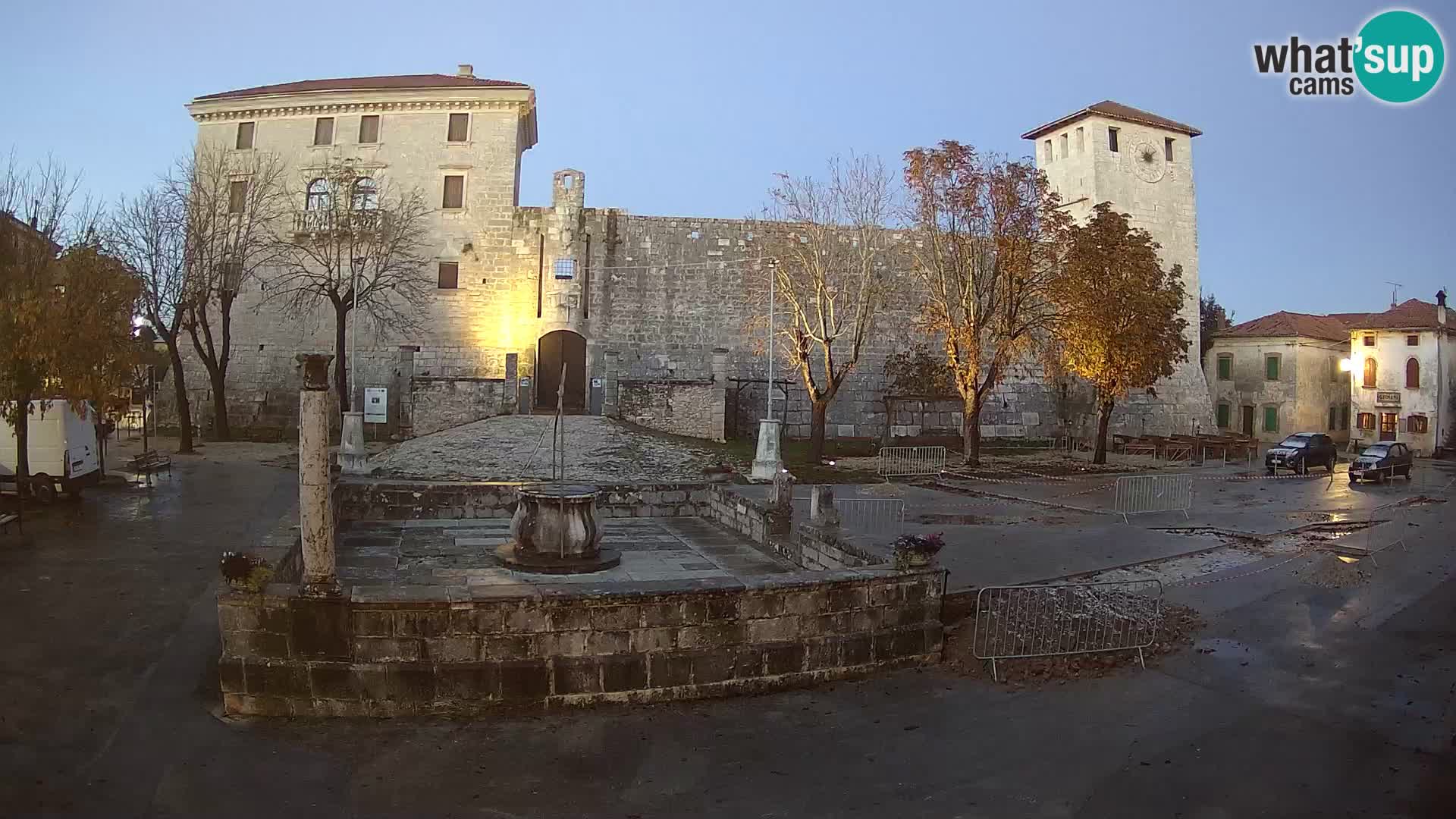 Webcam Svetvinčenat – el castillo y el pozo – Istria – Croacia