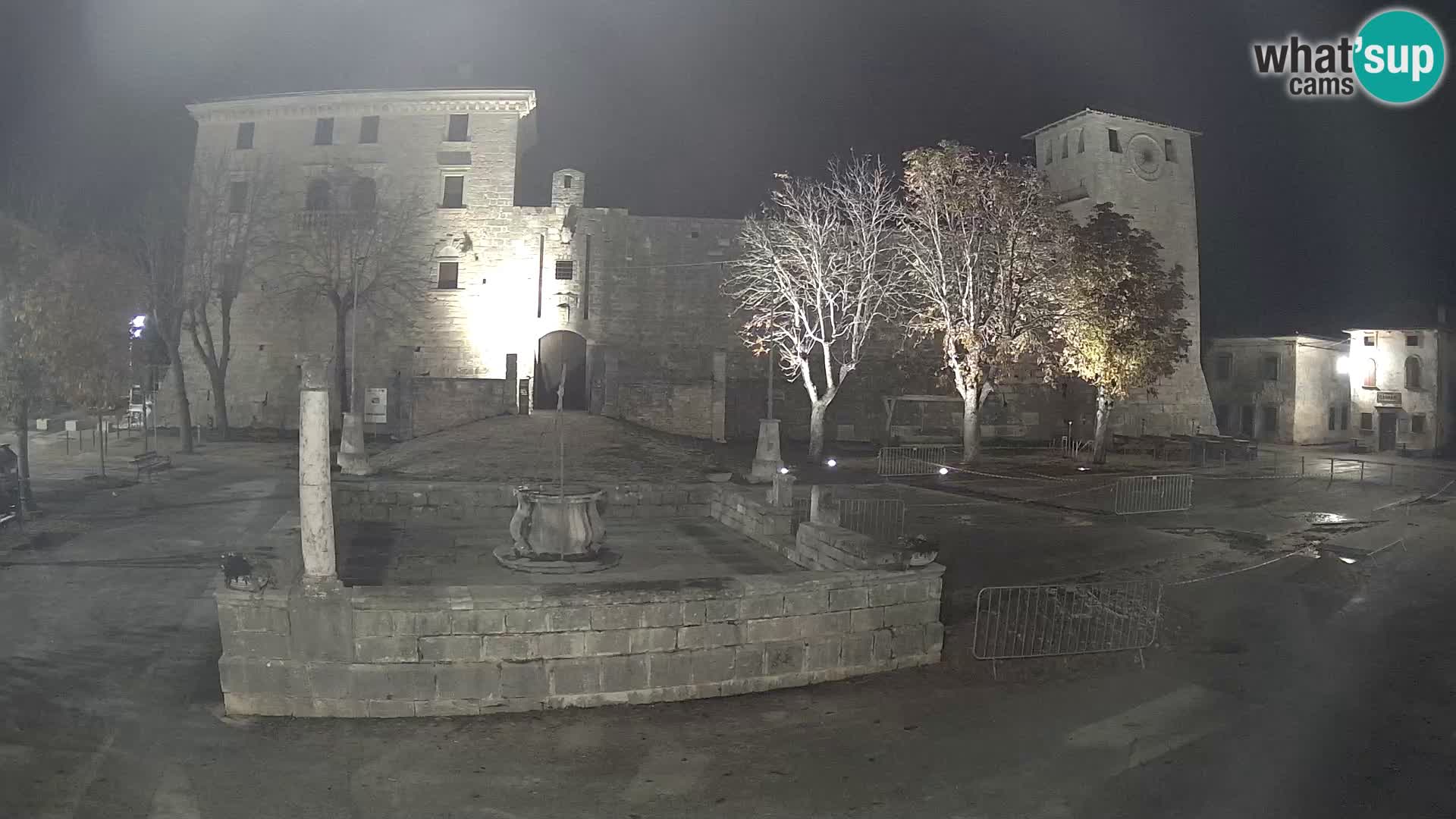 Webcam Svetvinčenat – el castillo y el pozo – Istria – Croacia