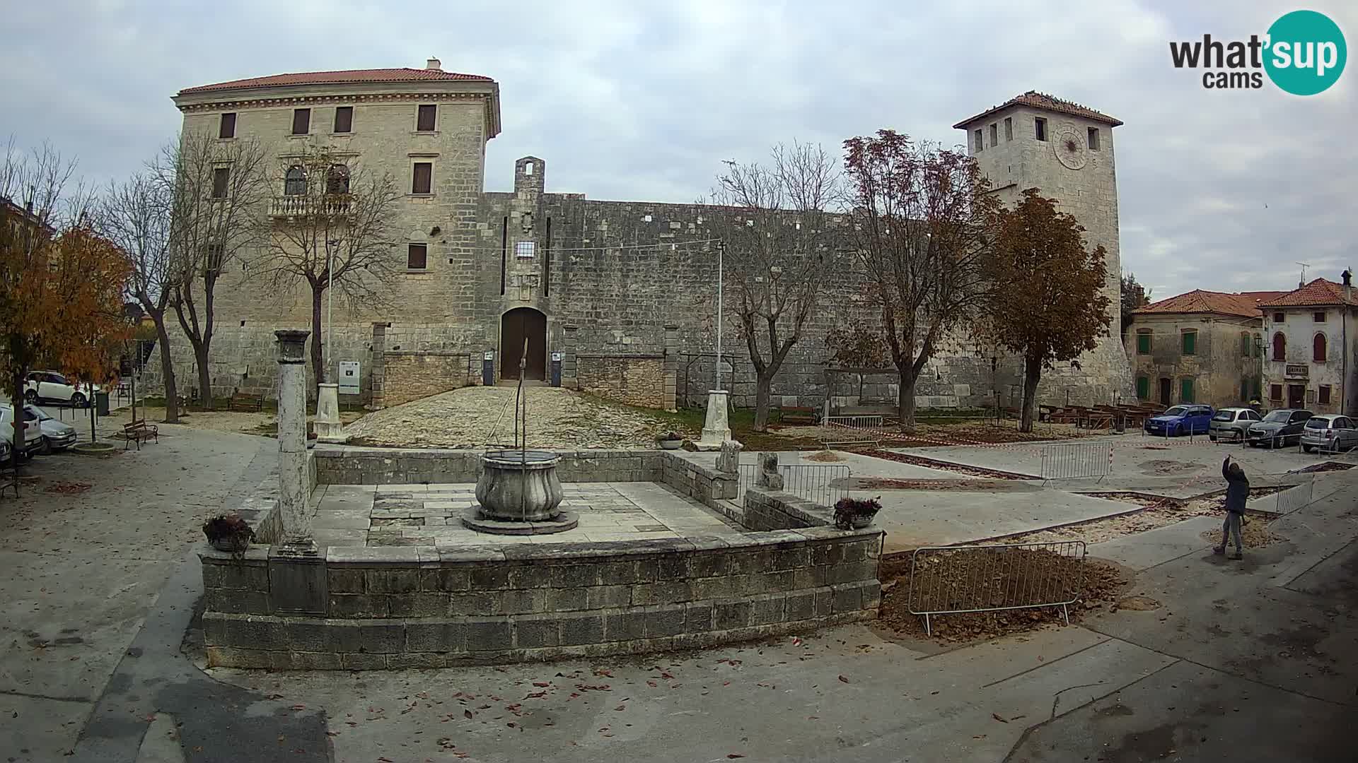 Webcam Svetvinčenat – el castillo y el pozo – Istria – Croacia