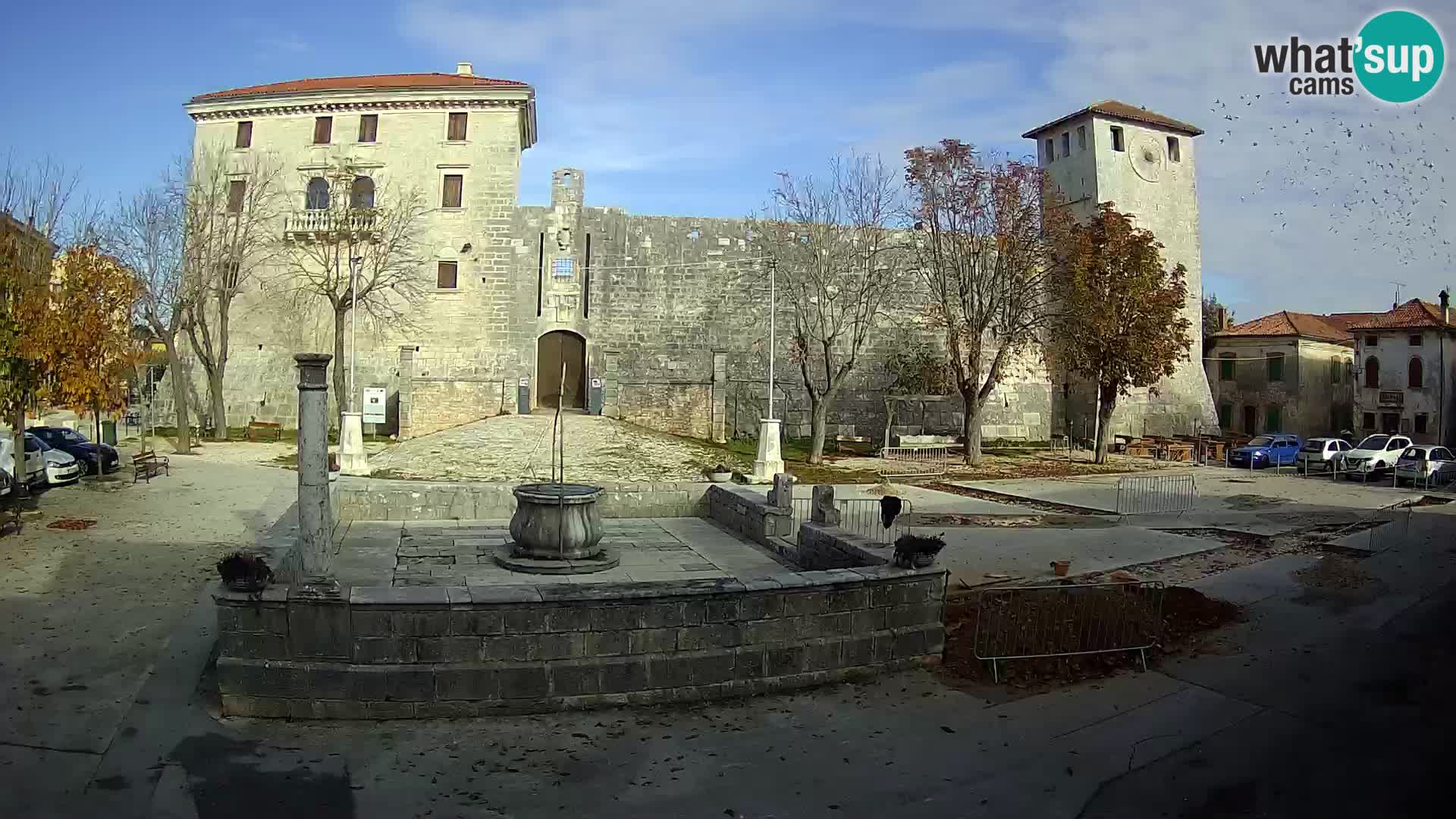 Webcam Svetvinčenat (Sanvincenti) – il castello e il pozzo – Istria – Croazia