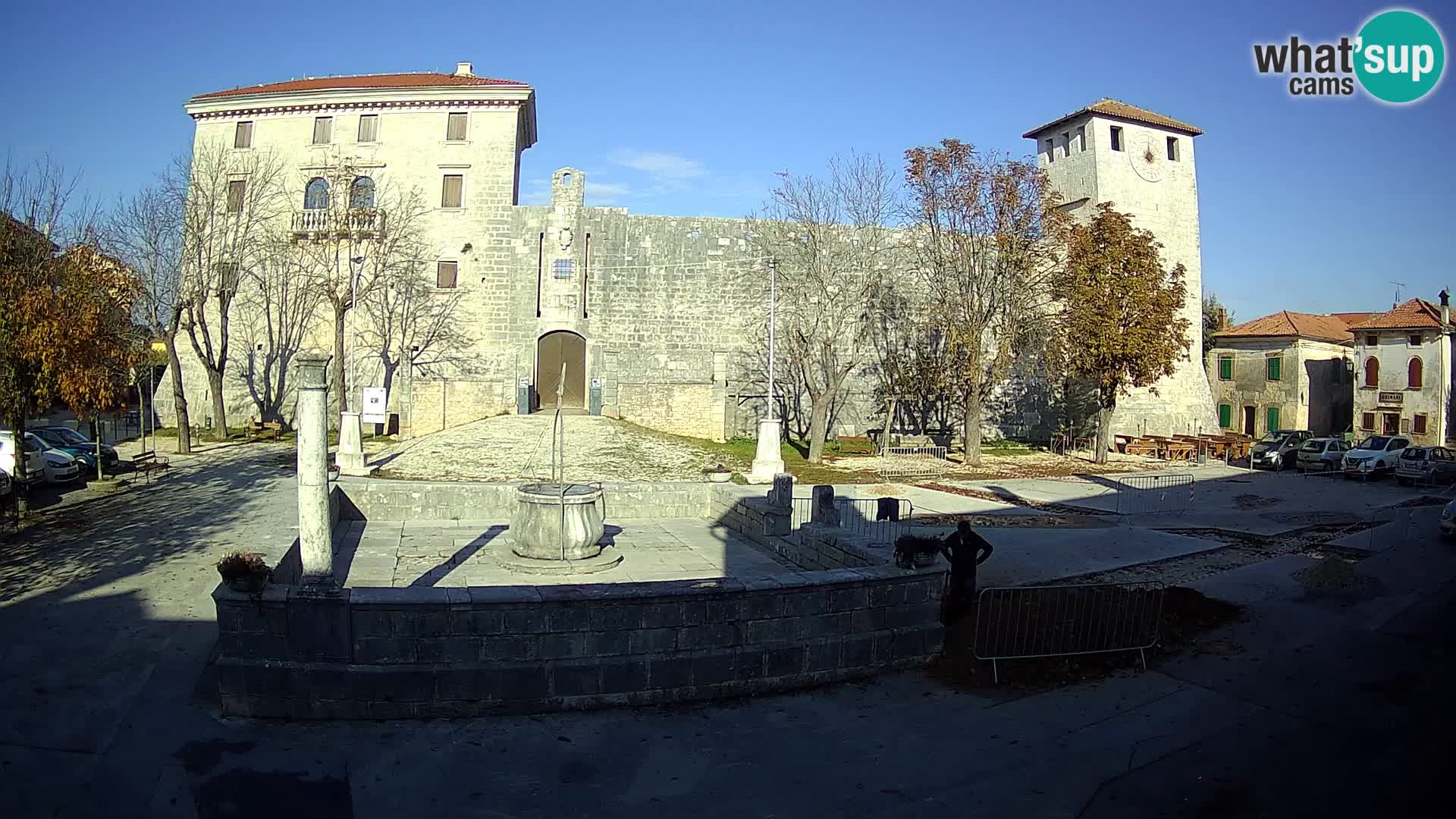 Webcam Svetvinčenat – el castillo y el pozo – Istria – Croacia