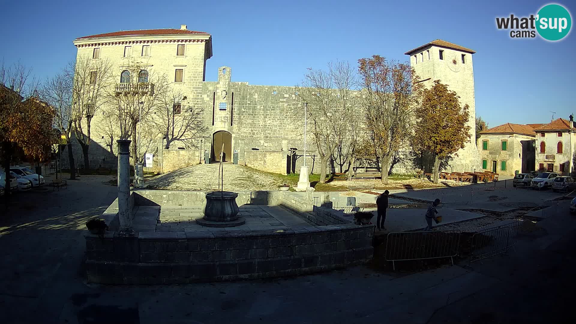 Webcam Svetvinčenat (Sanvincenti) – il castello e il pozzo – Istria – Croazia