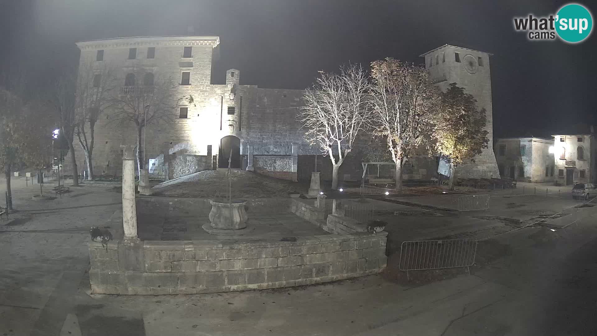 Webcam Svetvinčenat – die Burg und Brunnen – Istrien – Kroatien