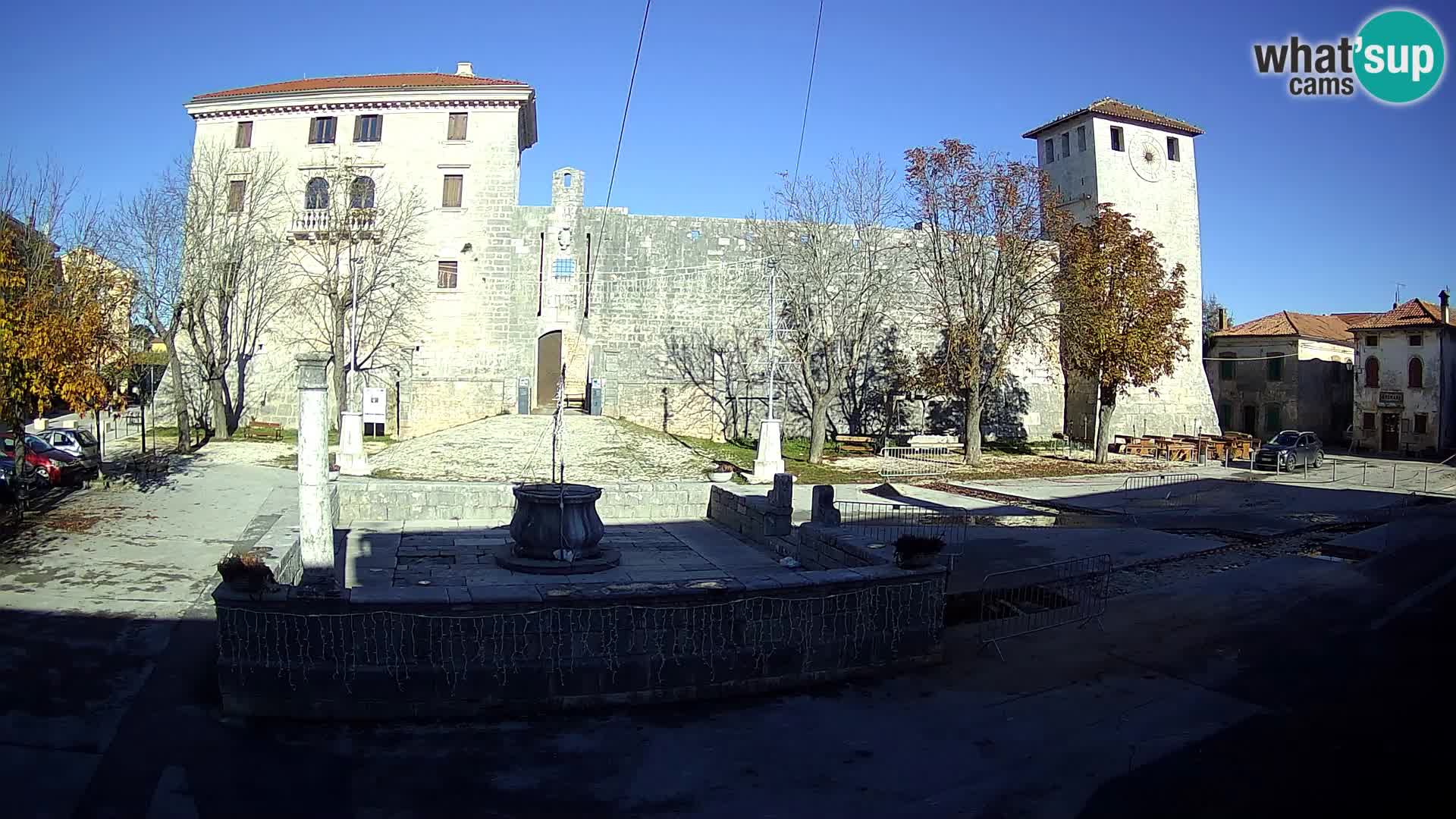 Webcam Svetvinčenat (Sanvincenti) – il castello e il pozzo – Istria – Croazia