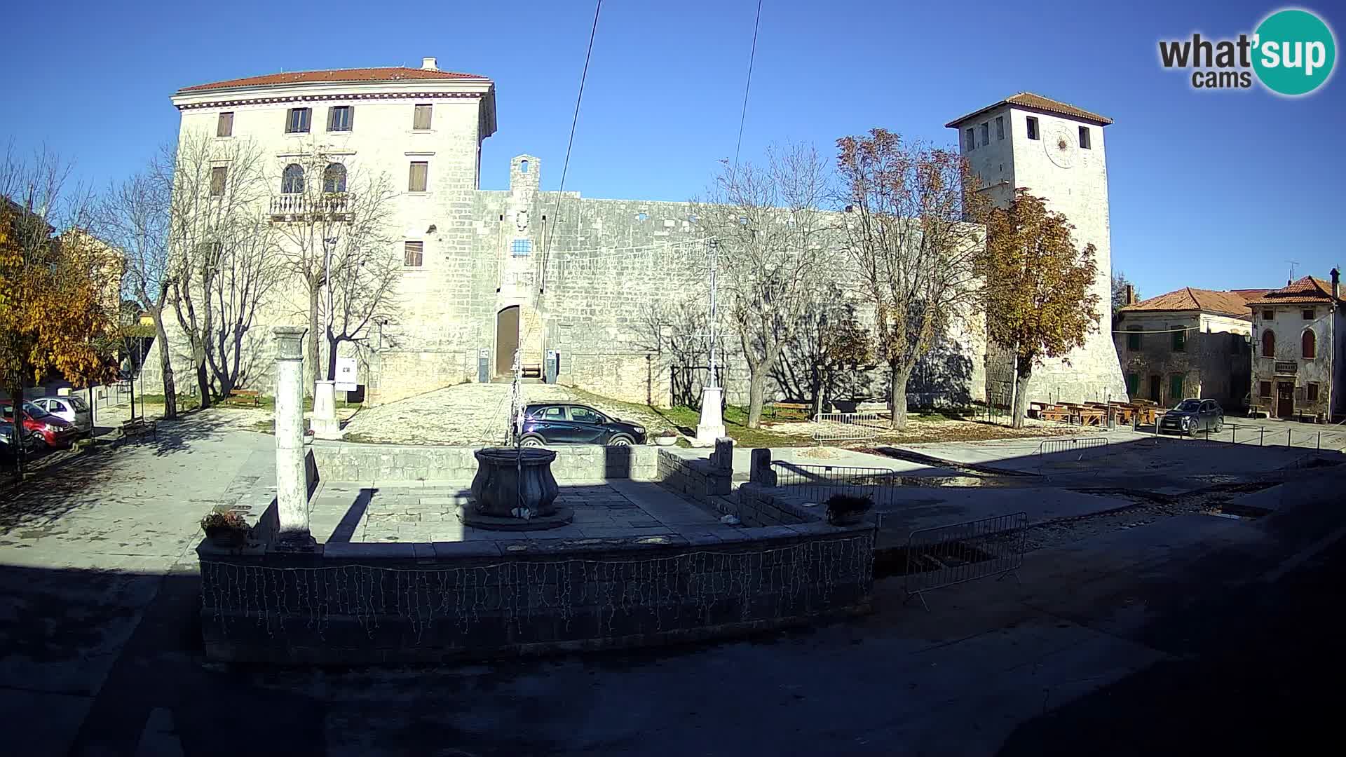 Webcam Svetvinčenat – el castillo y el pozo – Istria – Croacia