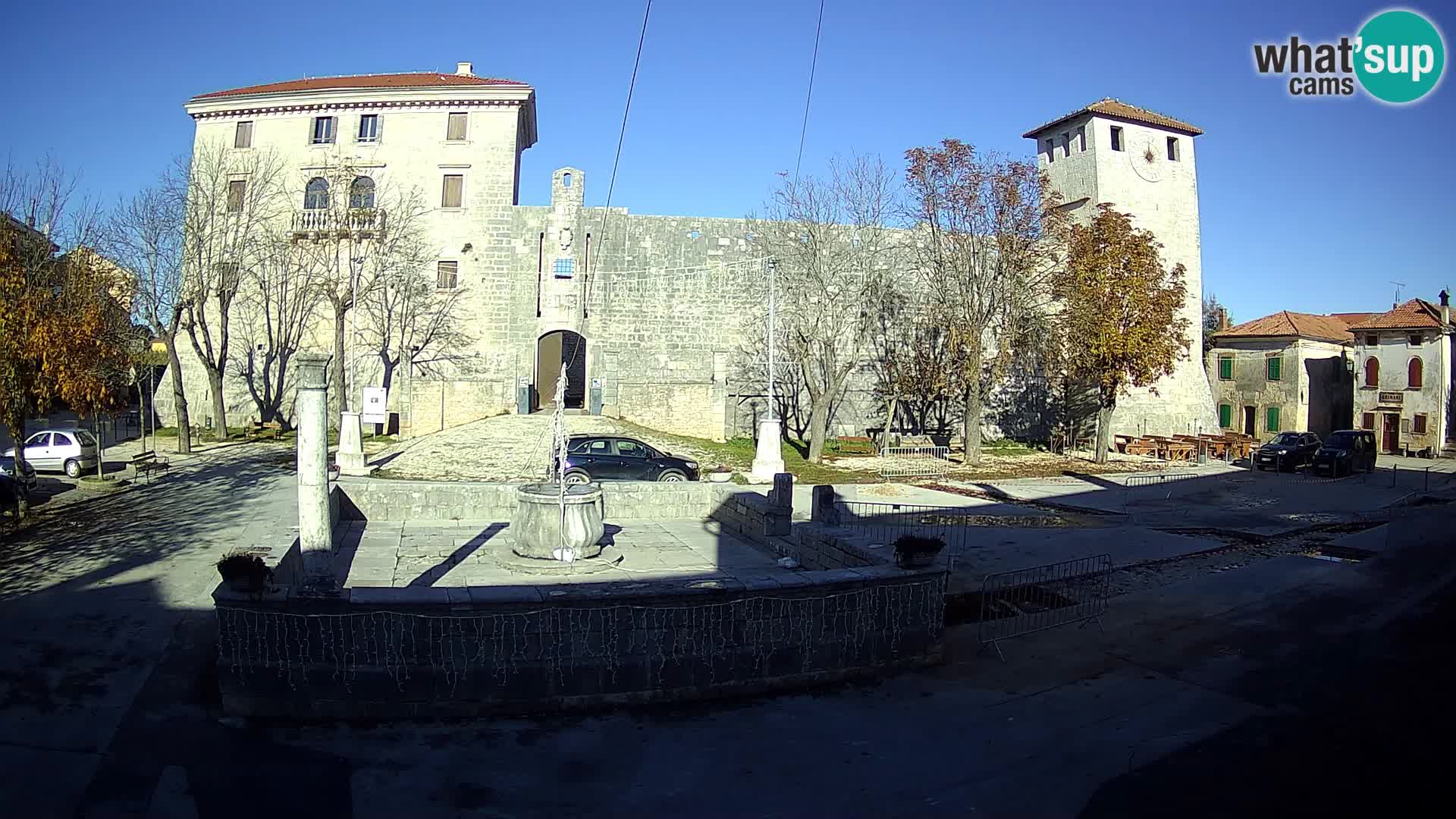 Webcam Svetvinčenat – el castillo y el pozo – Istria – Croacia