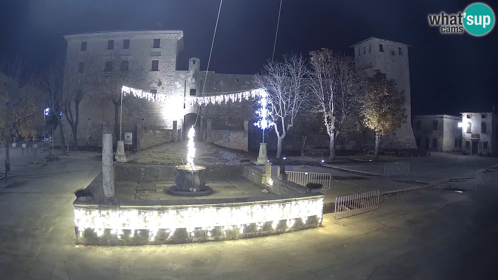 Webcam Svetvinčenat – el castillo y el pozo – Istria – Croacia