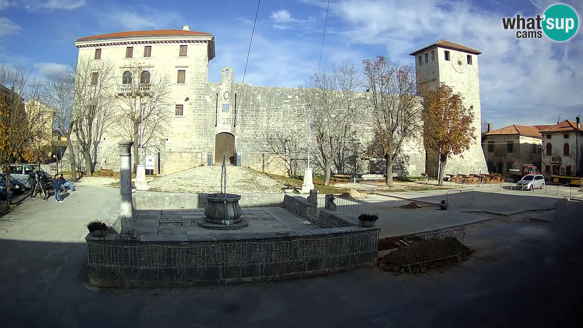 Webcam Svetvinčenat (Sanvincenti) – il castello e il pozzo – Istria – Croazia