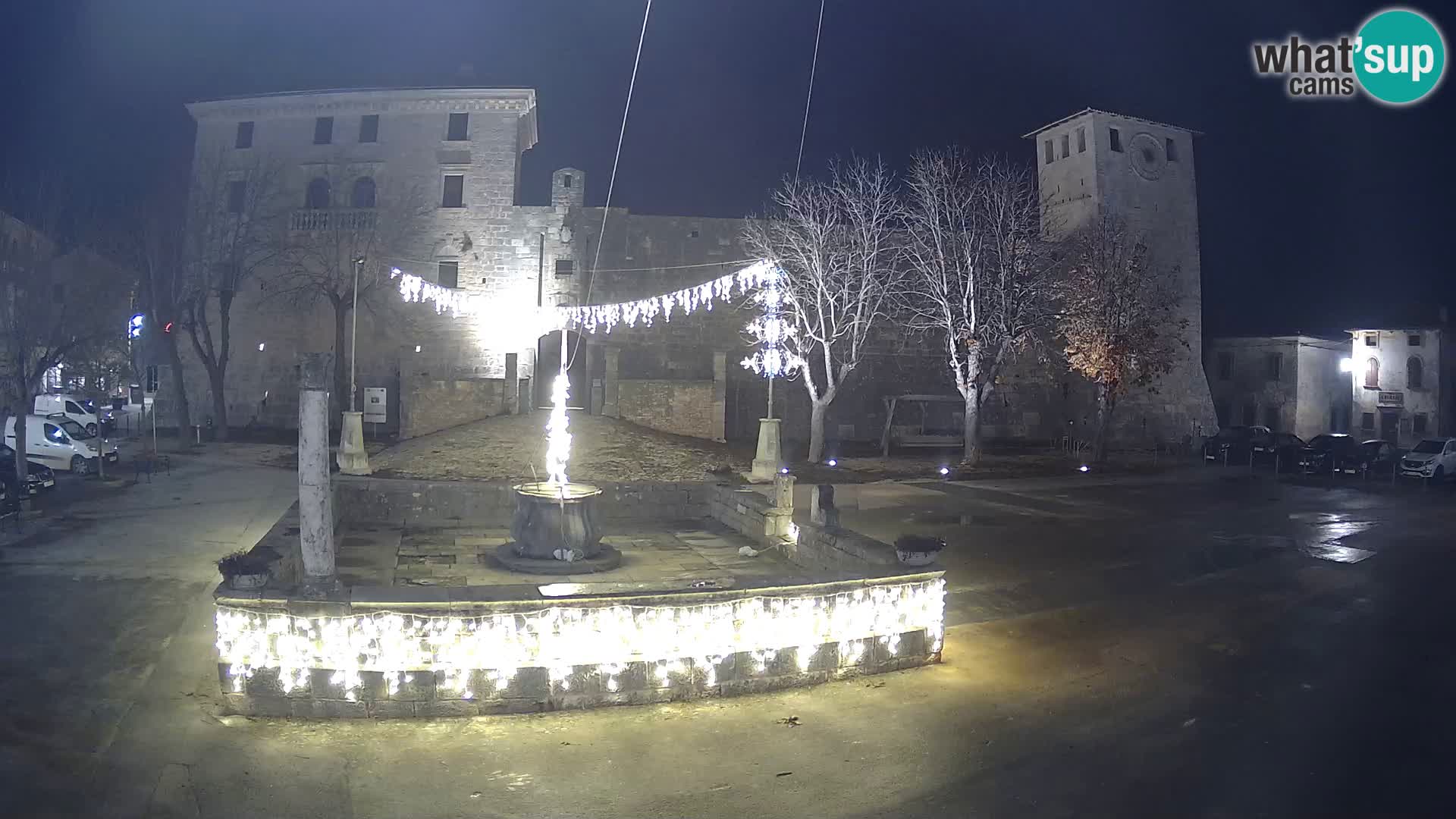 Webcam Svetvinčenat – die Burg und Brunnen – Istrien – Kroatien