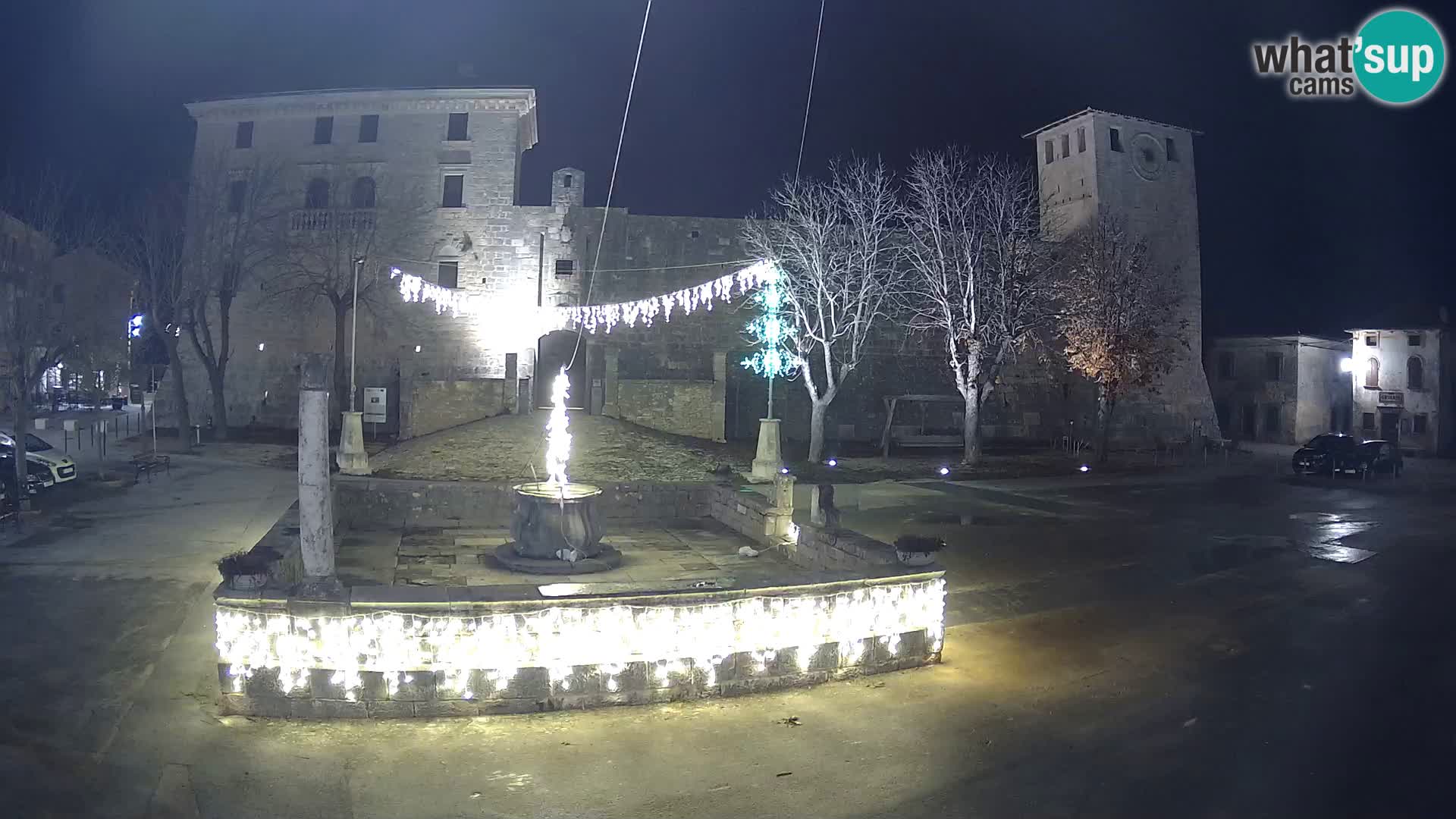 Webcam Svetvinčenat – die Burg und Brunnen – Istrien – Kroatien