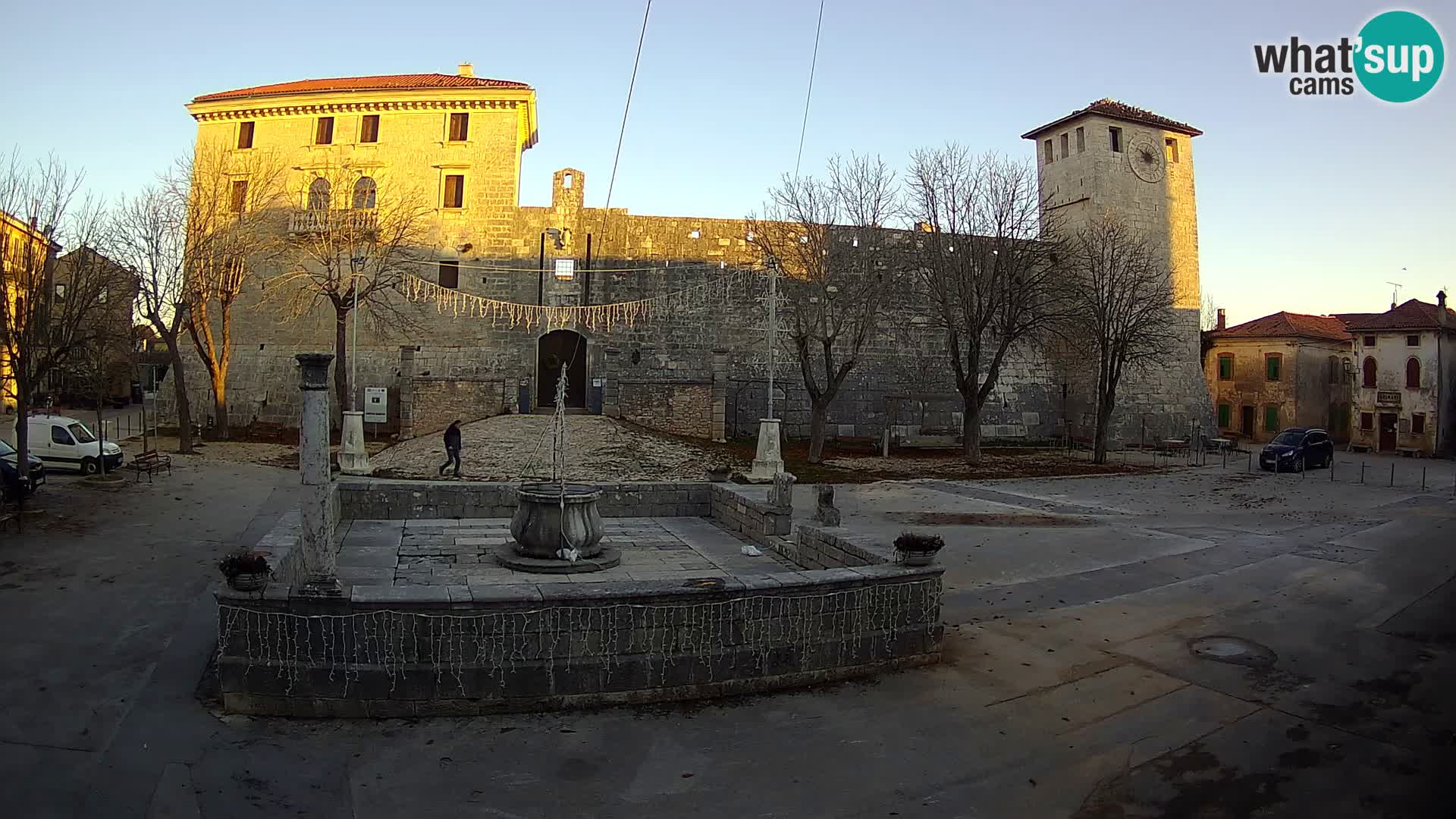 Webcam Svetvinčenat – the Castle and well – Istria – Croatia