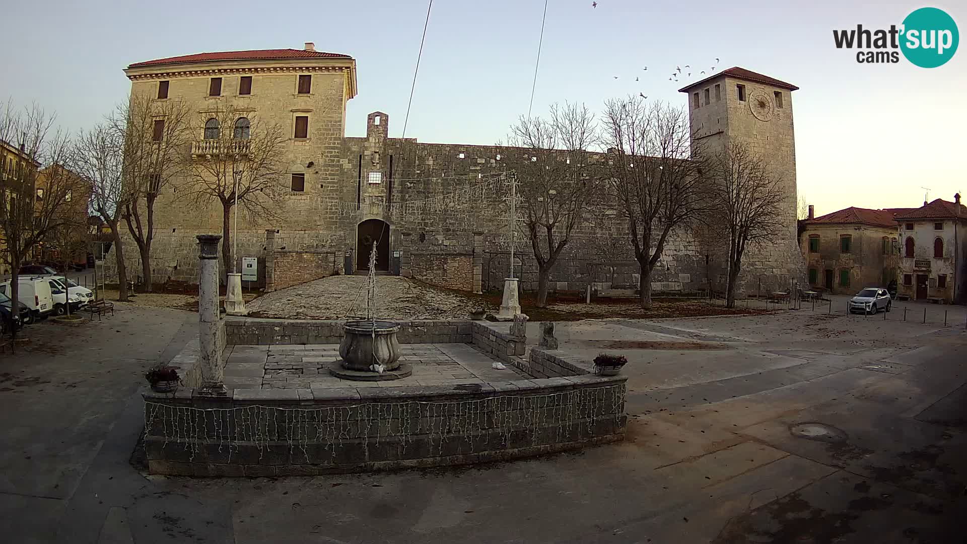 Webcam Svetvinčenat – el castillo y el pozo – Istria – Croacia