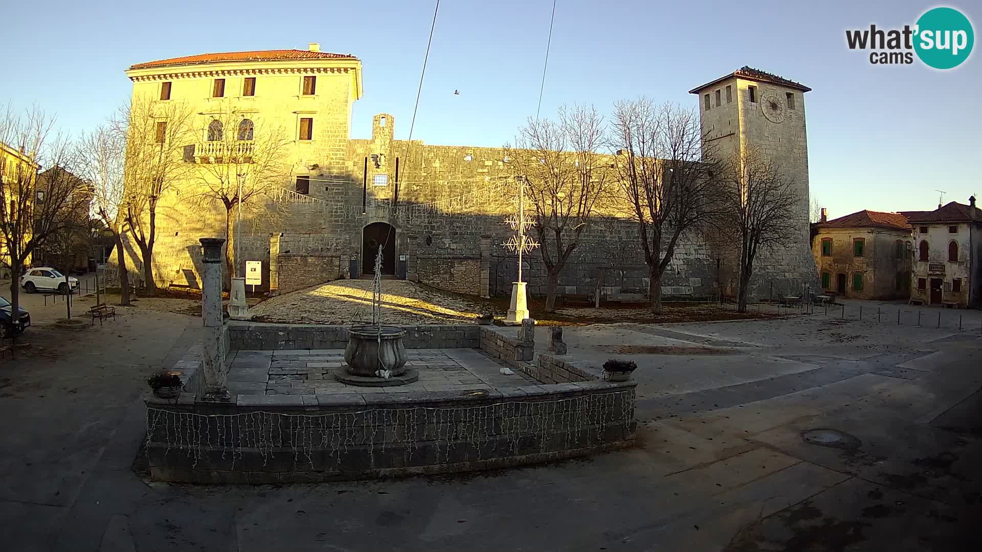 Webcam Svetvinčenat – the Castle and well – Istria – Croatia