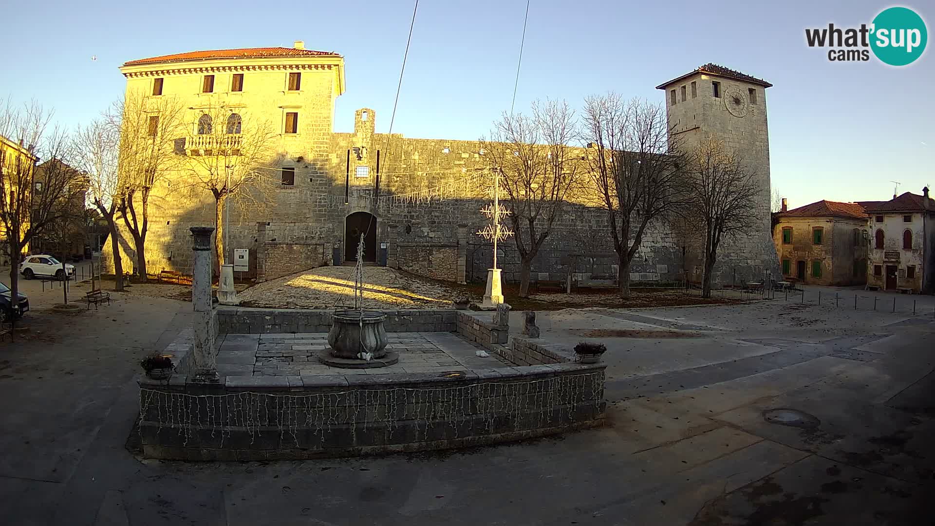 Webcam Svetvinčenat – el castillo y el pozo – Istria – Croacia