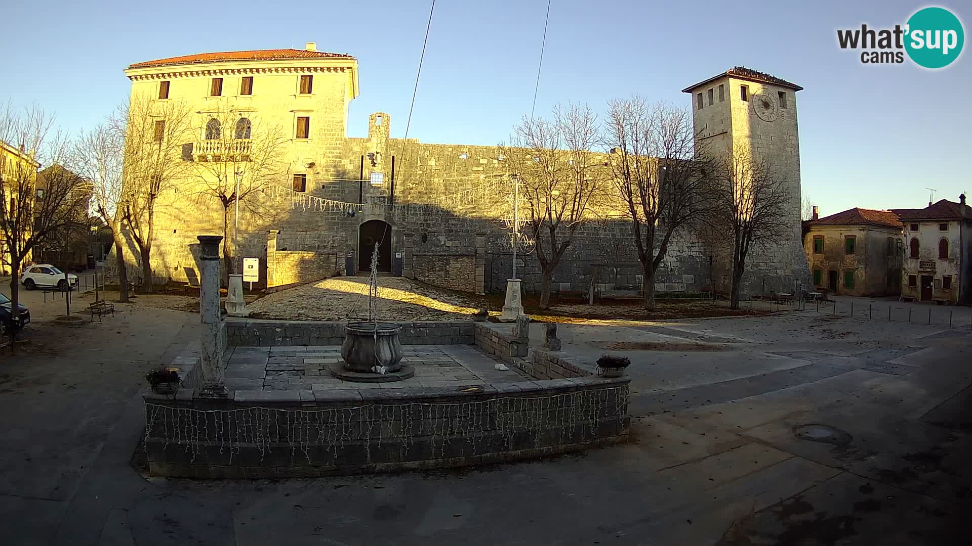 Webcam Svetvinčenat – the Castle and well – Istria – Croatia