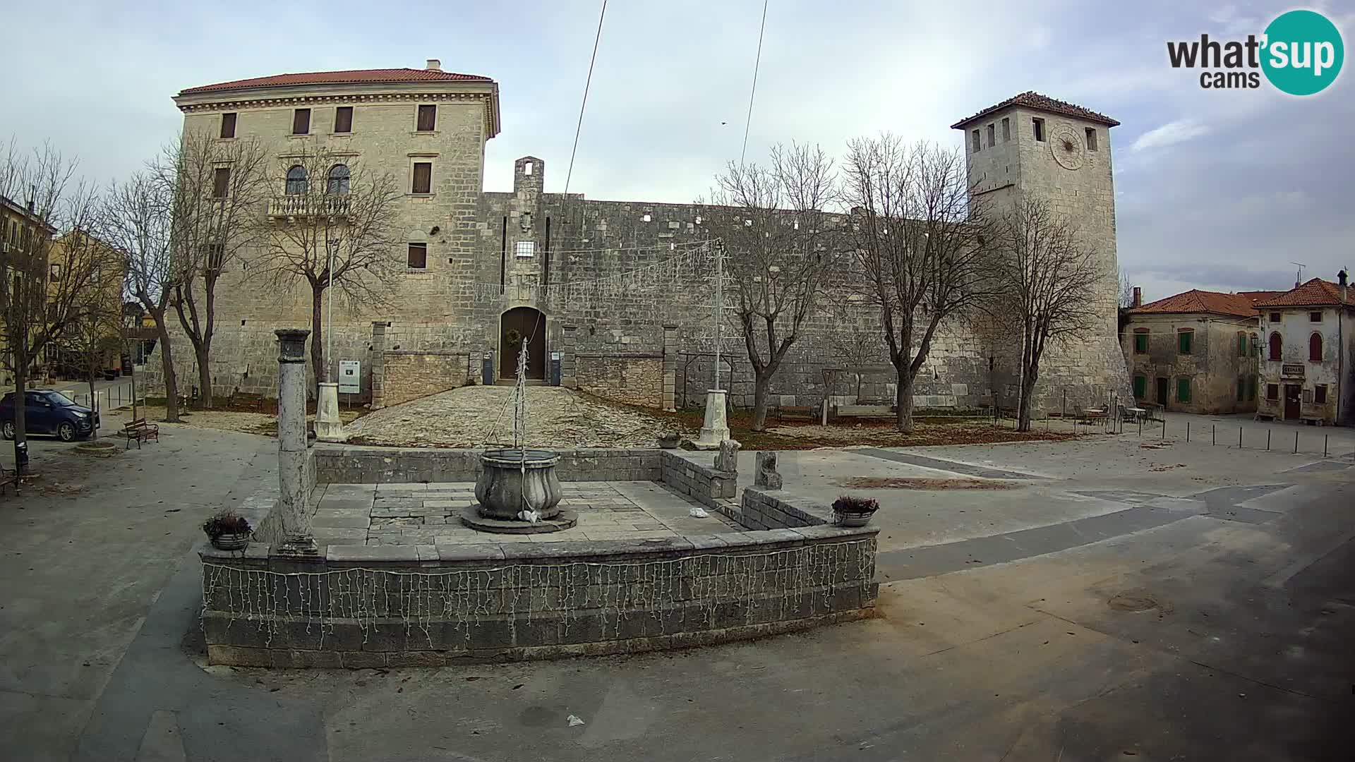 Webcam Svetvinčenat – the Castle and well – Istria – Croatia