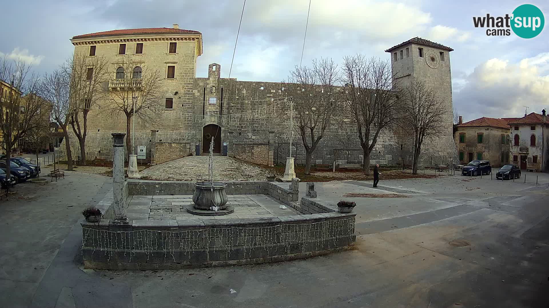 Webcam Svetvinčenat (Sanvincenti) – il castello e il pozzo – Istria – Croazia