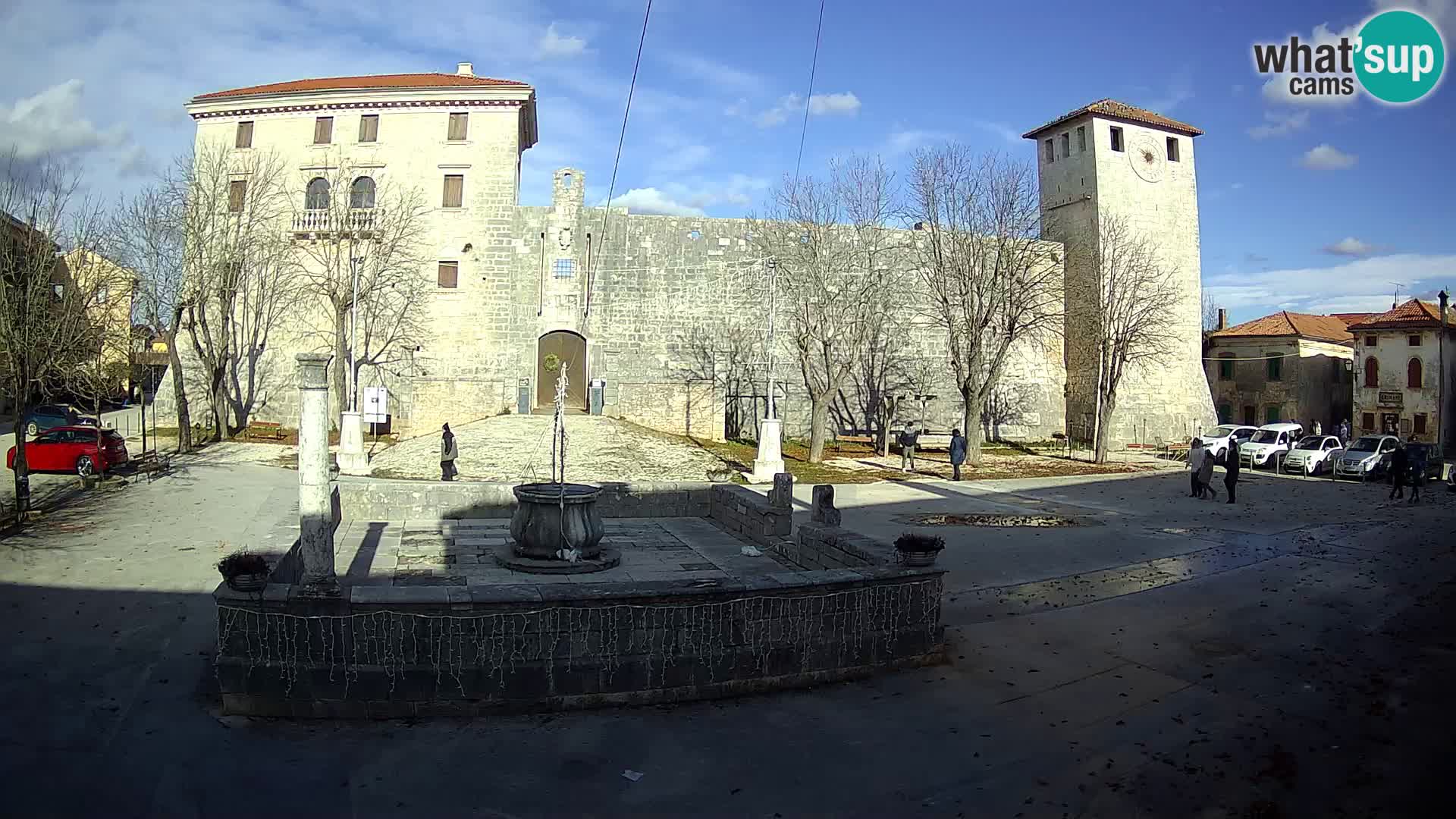 Webcam Svetvinčenat (Sanvincenti) – il castello e il pozzo – Istria – Croazia