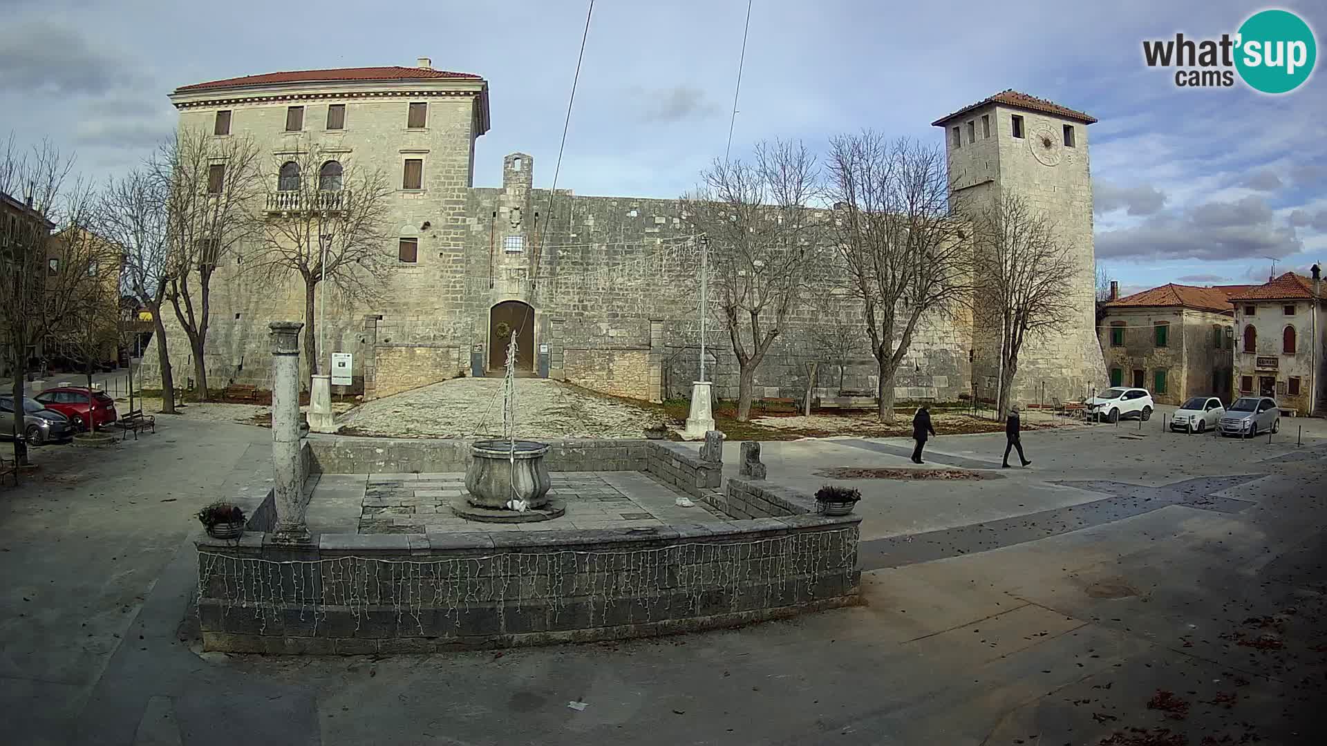 Webcam Svetvinčenat (Sanvincenti) – il castello e il pozzo – Istria – Croazia