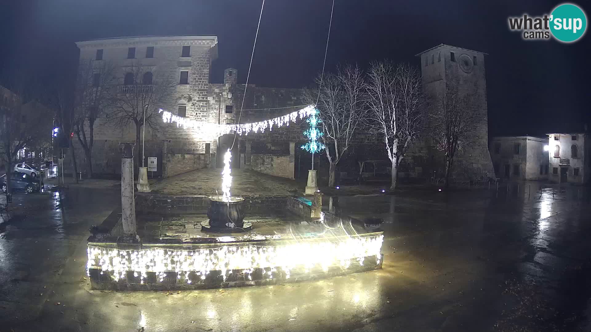 Webcam Svetvinčenat – die Burg und Brunnen – Istrien – Kroatien