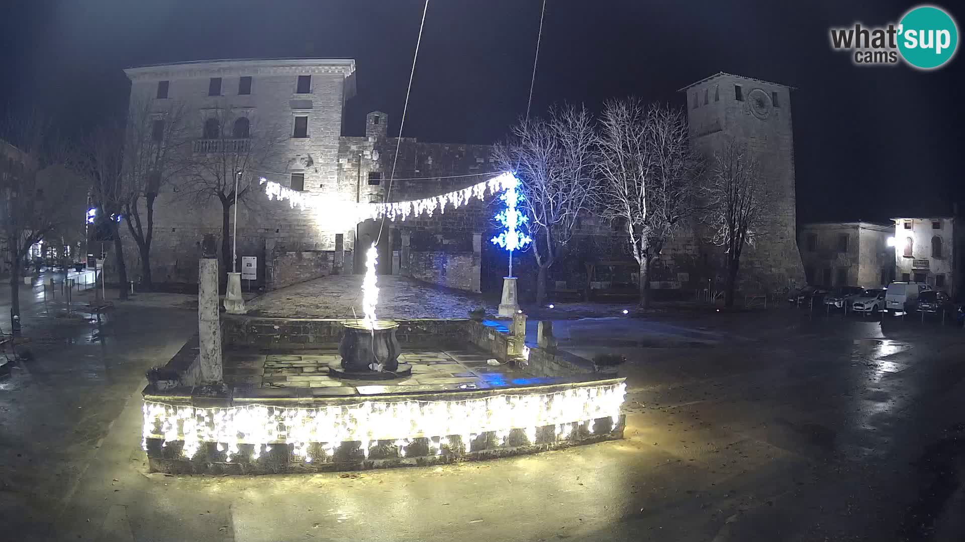 Webcam Svetvinčenat – le château et le puits – Istrie – Croatie