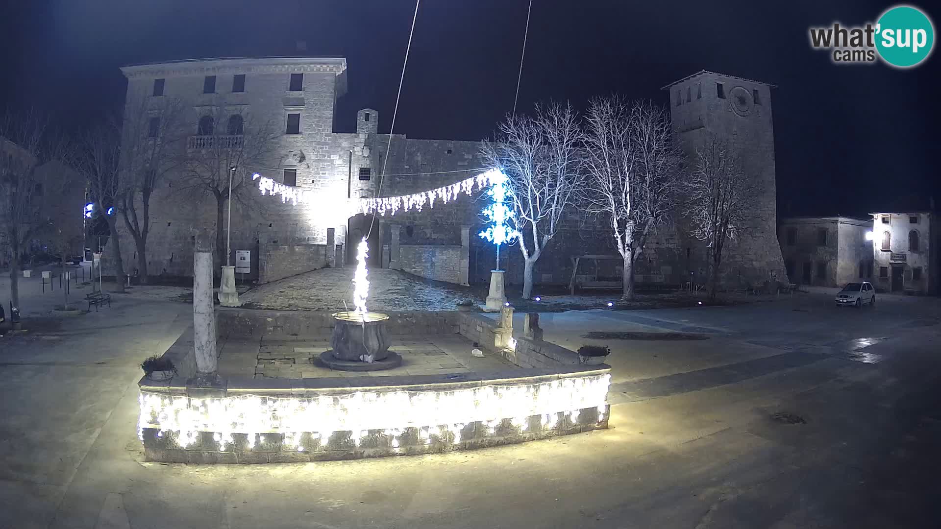 Webcam Svetvinčenat – le château et le puits – Istrie – Croatie