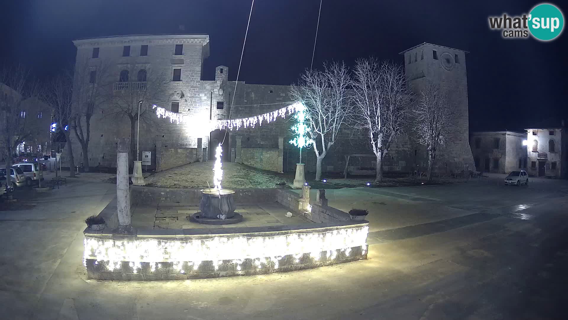 Webcam Svetvinčenat – le château et le puits – Istrie – Croatie