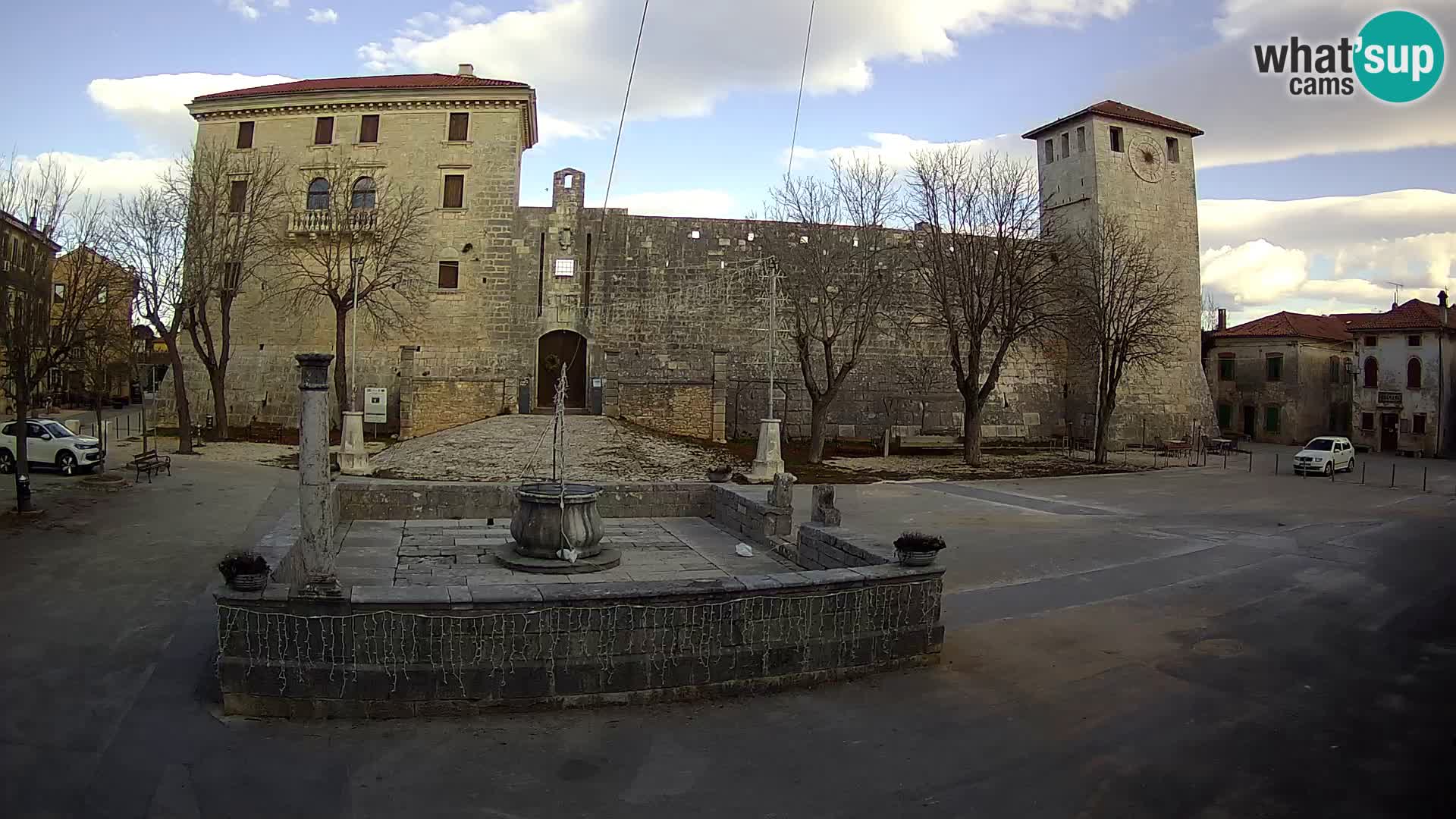 Webcam Svetvinčenat – the Castle and well – Istria – Croatia